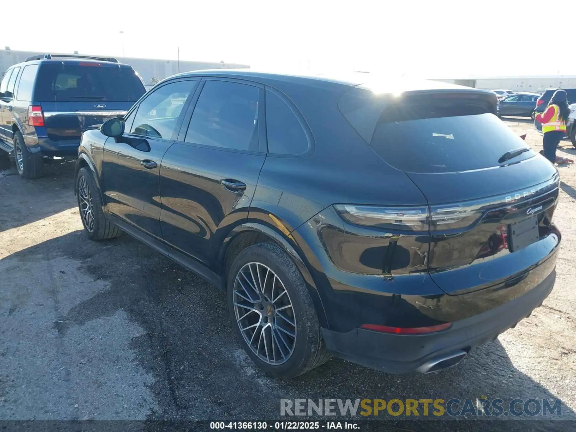 3 Фотография поврежденного автомобиля WP1AA2AYXPDA11185 PORSCHE CAYENNE 2023