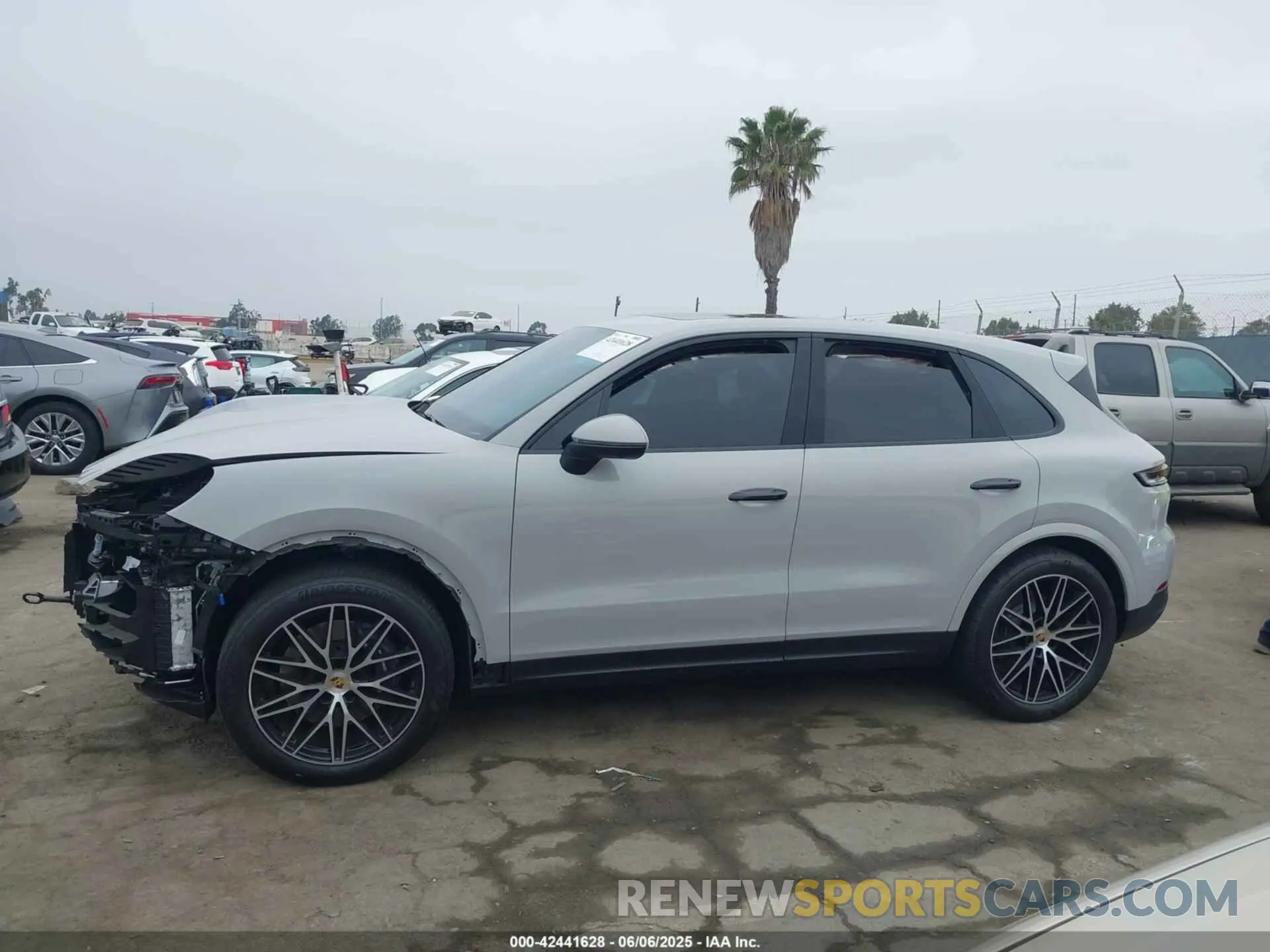 15 Photograph of a damaged car WP1AA2AY0RDA14504 PORSCHE CAYENNE 2024