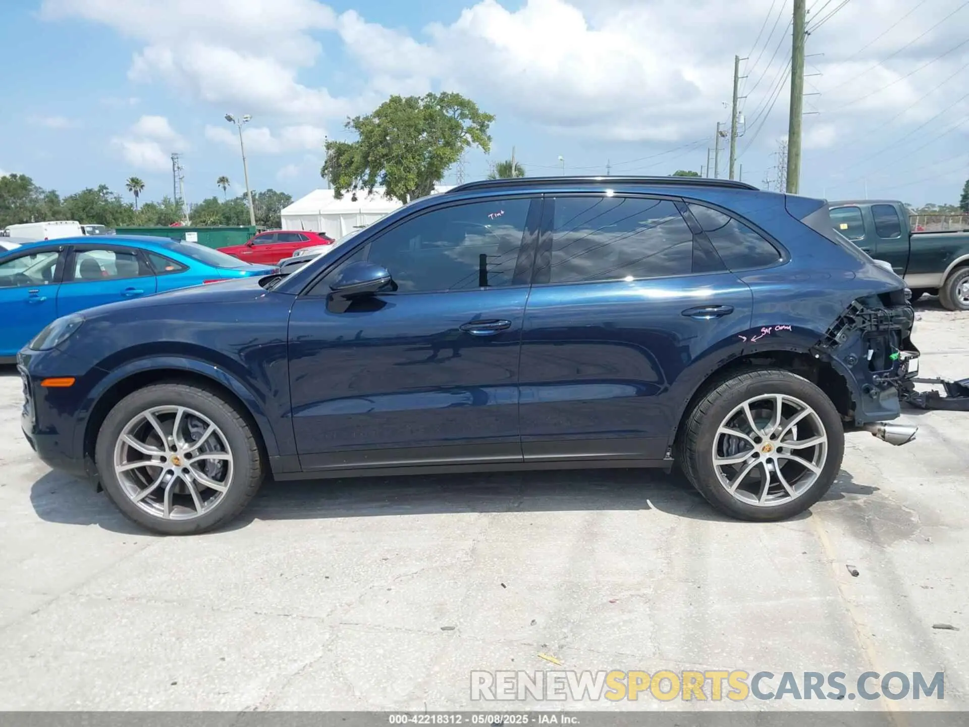 15 Фотография поврежденного автомобиля WP1AA2AY2RDA02192 PORSCHE CAYENNE 2024