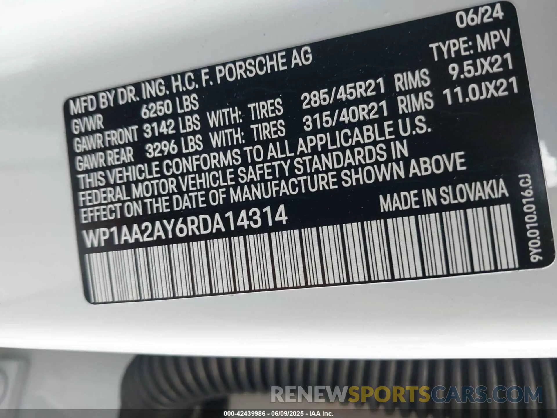 9 Photograph of a damaged car WP1AA2AY6RDA14314 PORSCHE CAYENNE 2024