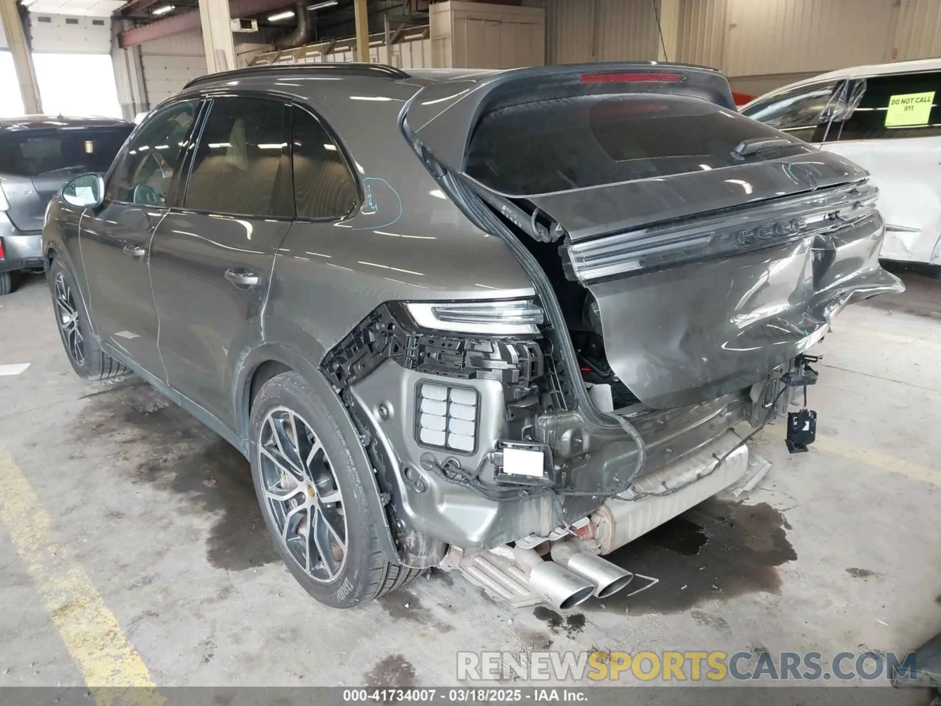 21 Photograph of a damaged car WP1AL2AY1RDA34013 PORSCHE CAYENNE 2024