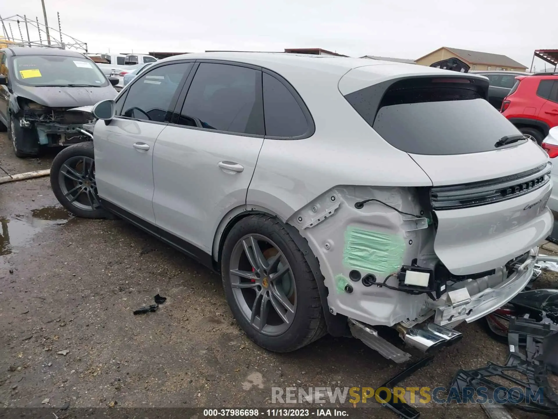 3 Photograph of a damaged car WP1AL2AYXRDA32387 PORSCHE CAYENNE 2024