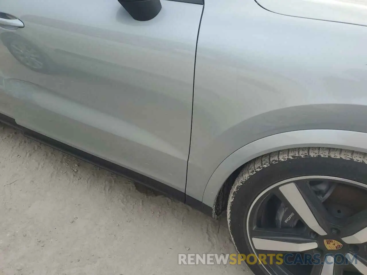 13 Photograph of a damaged car WP1BA2AY0RDA49063 PORSCHE CAYENNE 2024