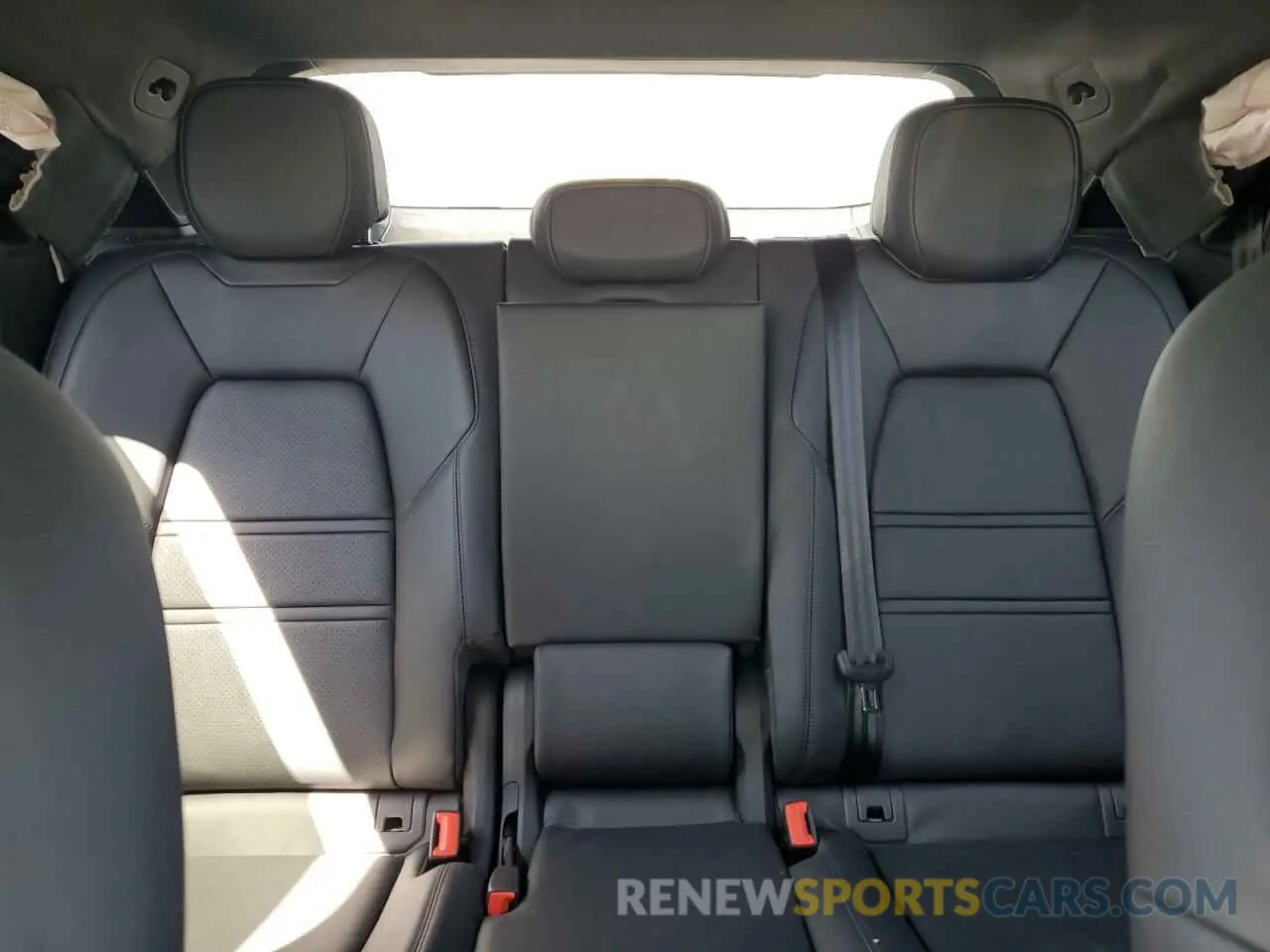 10 Фотография поврежденного автомобиля WP1BL2AY8RDA60242 PORSCHE CAYENNE 2024