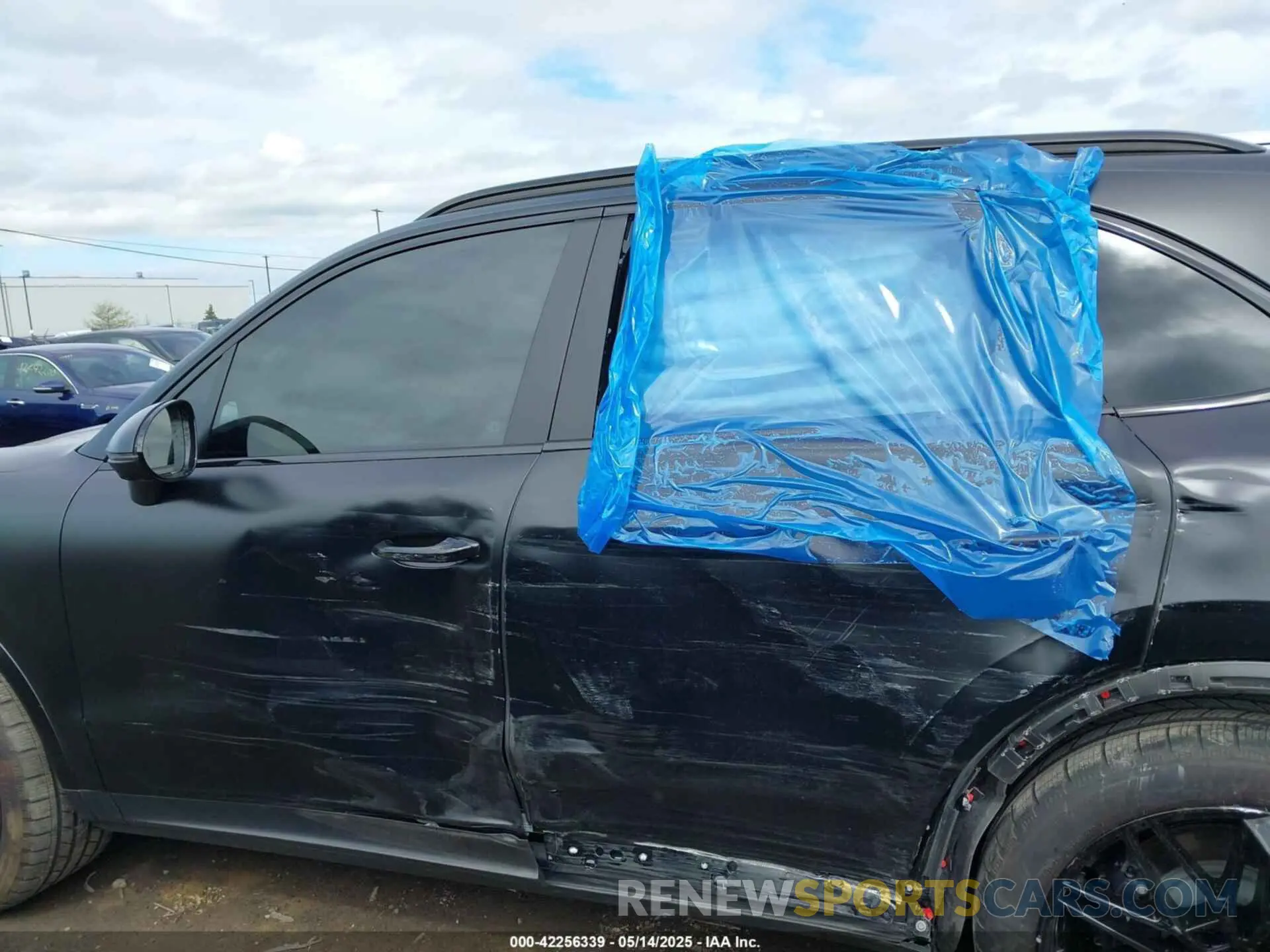 14 Фотография поврежденного автомобиля WP1AA2AY1SDA00472 PORSCHE CAYENNE 2025