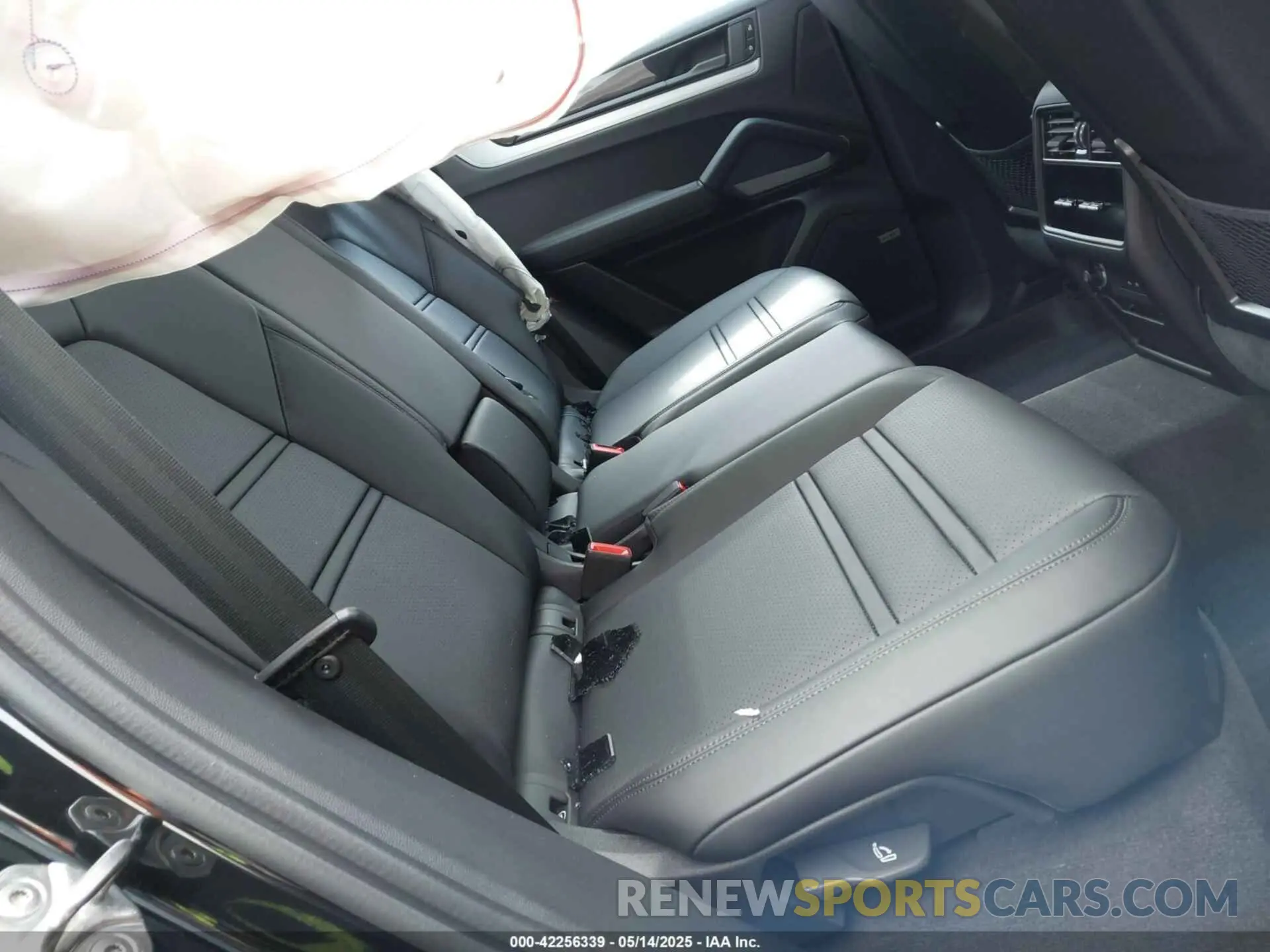 8 Фотография поврежденного автомобиля WP1AA2AY1SDA00472 PORSCHE CAYENNE 2025