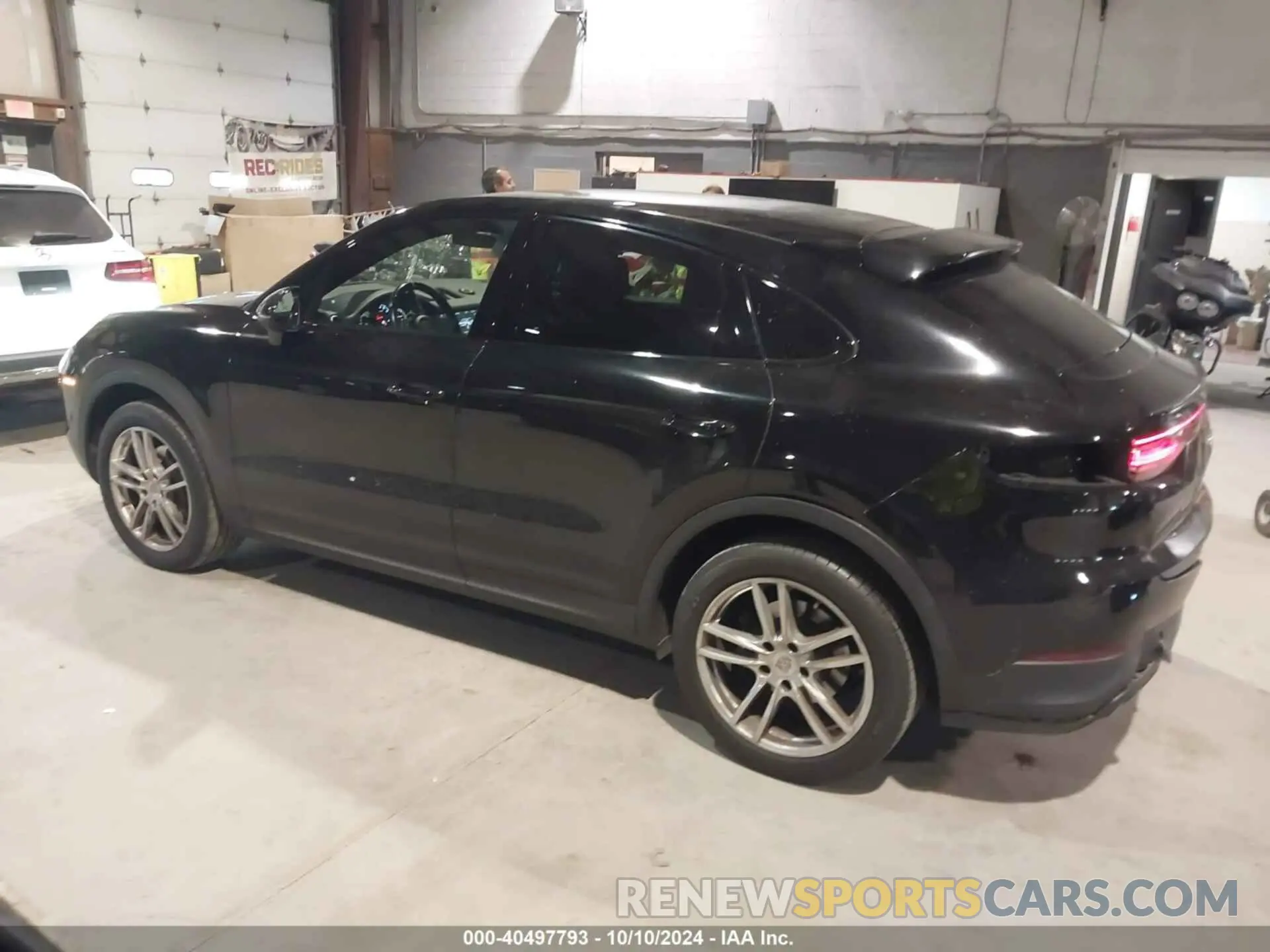 3 Photograph of a damaged car WP1BA2AY4LDA46657 PORSCHE CAYENNE COUPE 2020