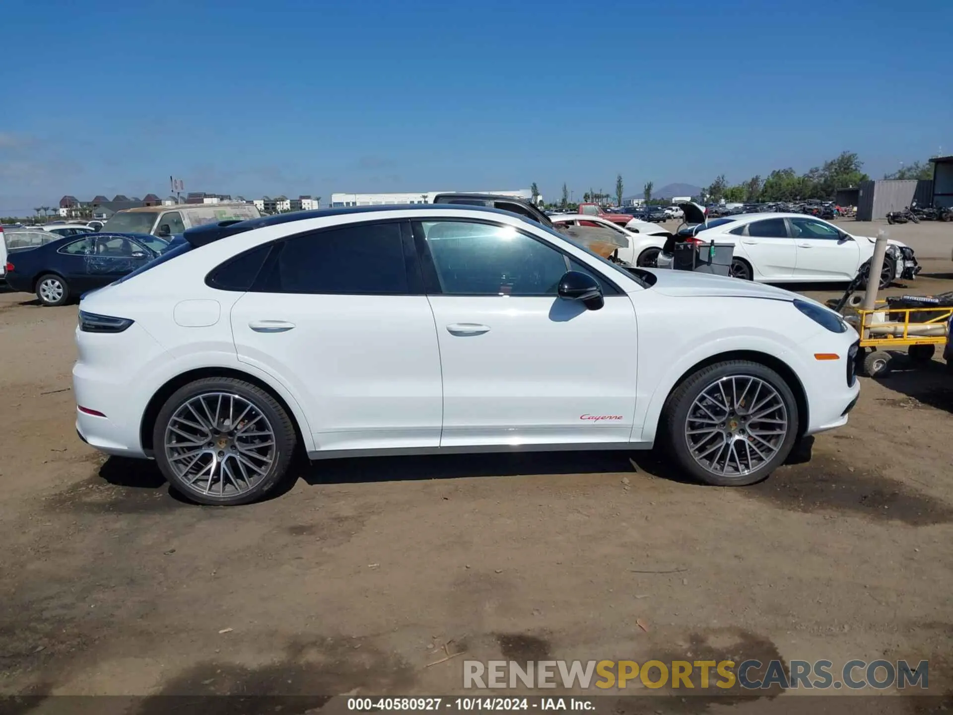 13 Фотография поврежденного автомобиля WP1BA2AY7NDA49944 PORSCHE CAYENNE COUPE 2022