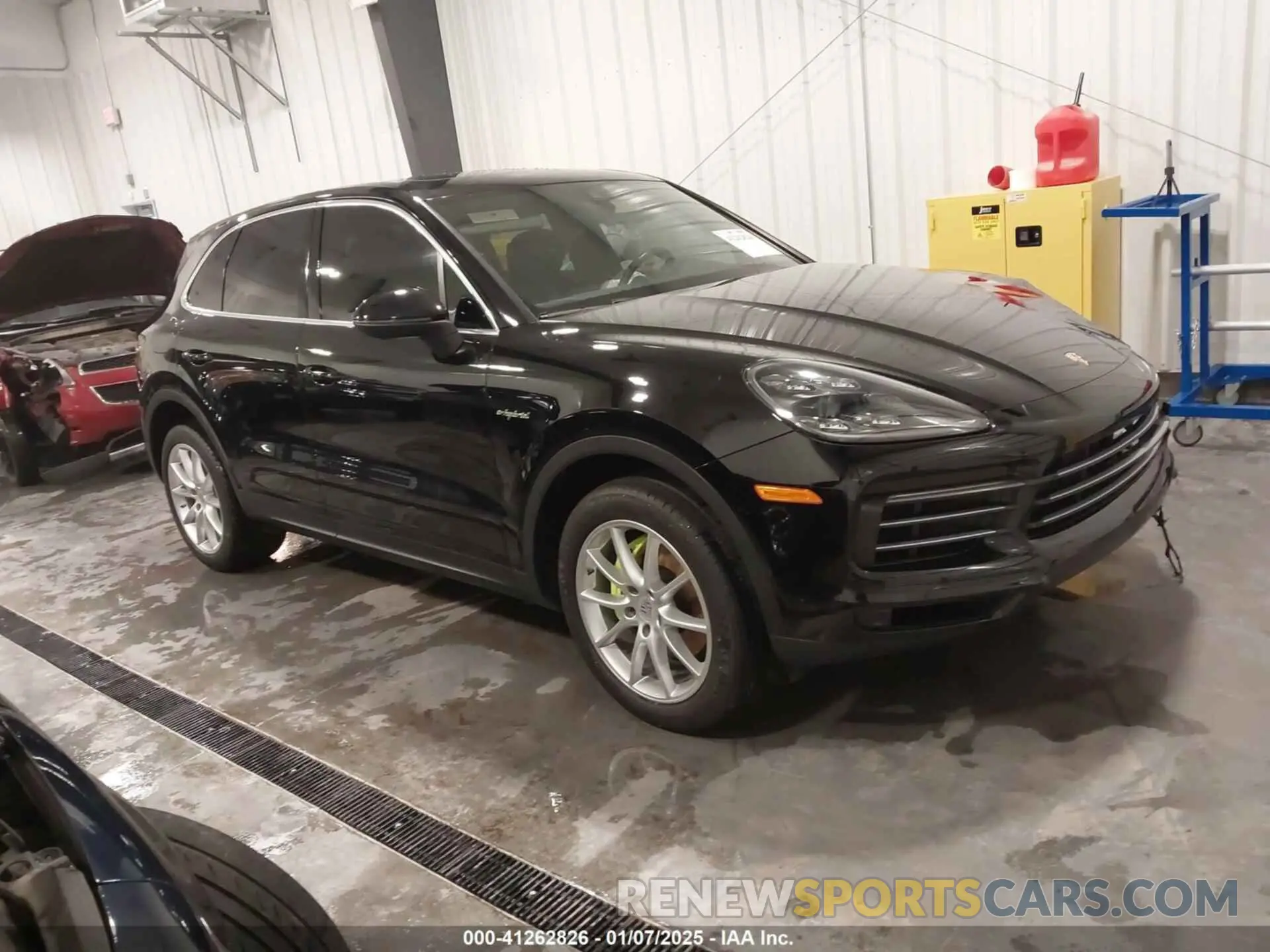 1 Photograph of a damaged car WP1AE2AY8KDA51634 PORSCHE CAYENNE E-HYBRID 2019