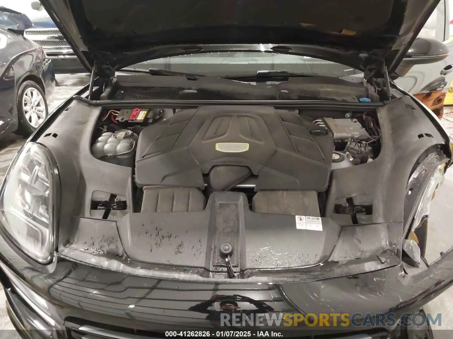 10 Photograph of a damaged car WP1AE2AY8KDA51634 PORSCHE CAYENNE E-HYBRID 2019