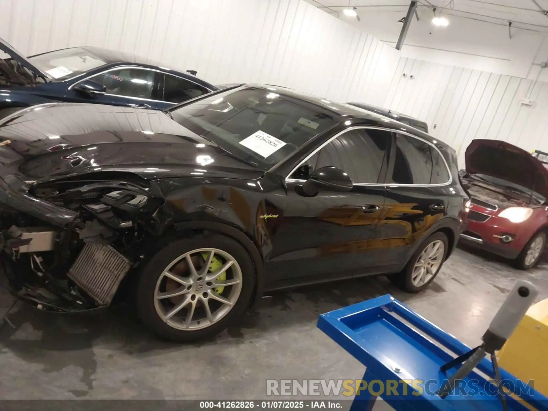 14 Photograph of a damaged car WP1AE2AY8KDA51634 PORSCHE CAYENNE E-HYBRID 2019