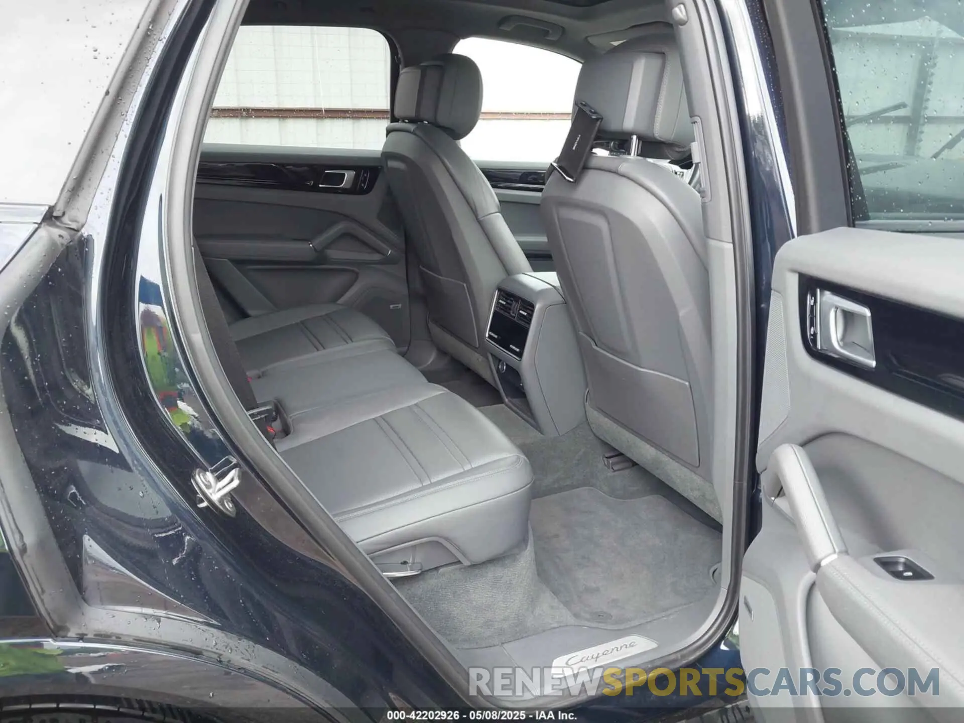8 Фотография поврежденного автомобиля WP1AE2AY8KDA51844 PORSCHE CAYENNE E-HYBRID 2019