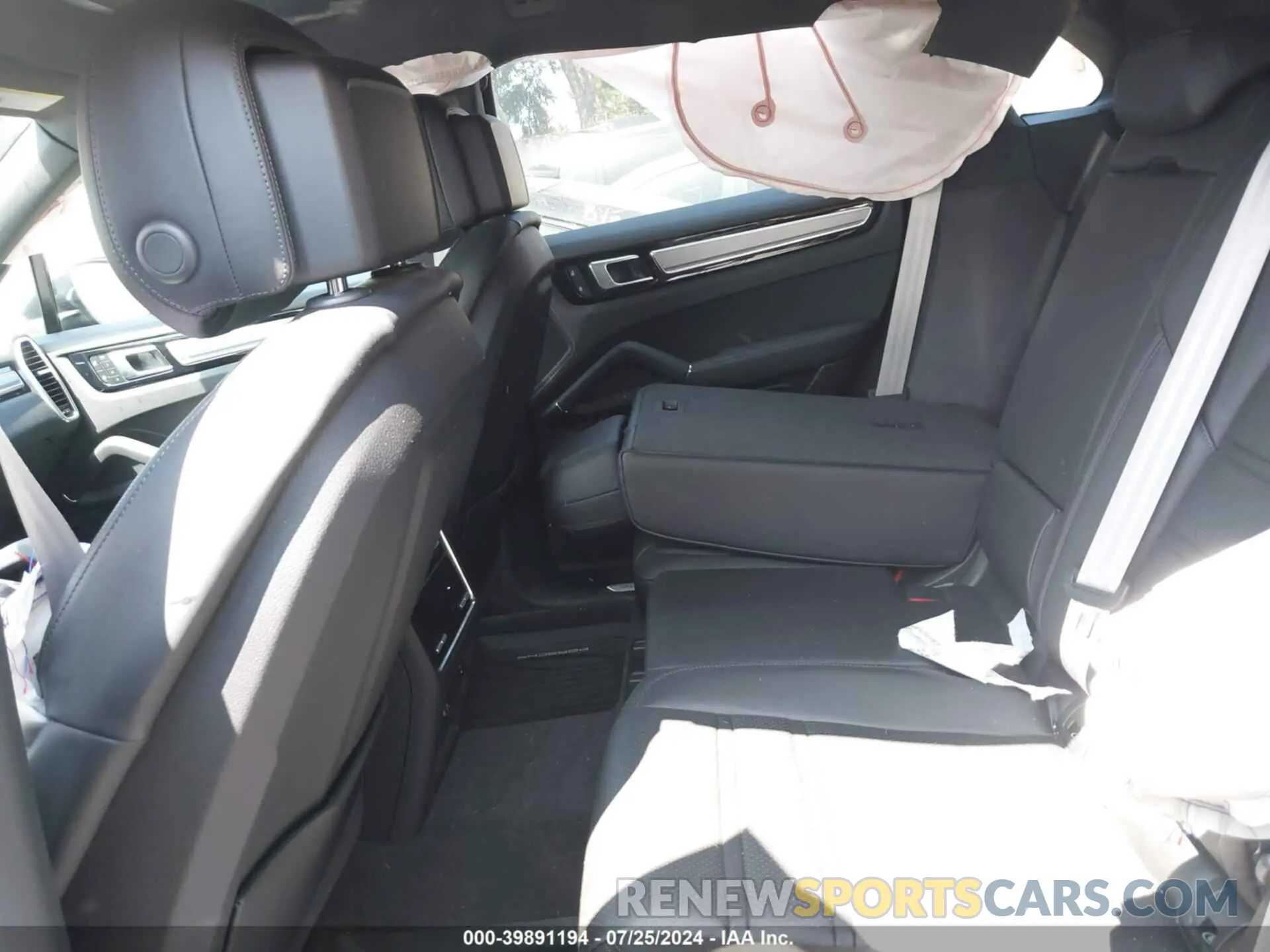 21 Photograph of a damaged car WP1AE2AY1PDA12570 PORSCHE CAYENNE E-HYBRID 2023