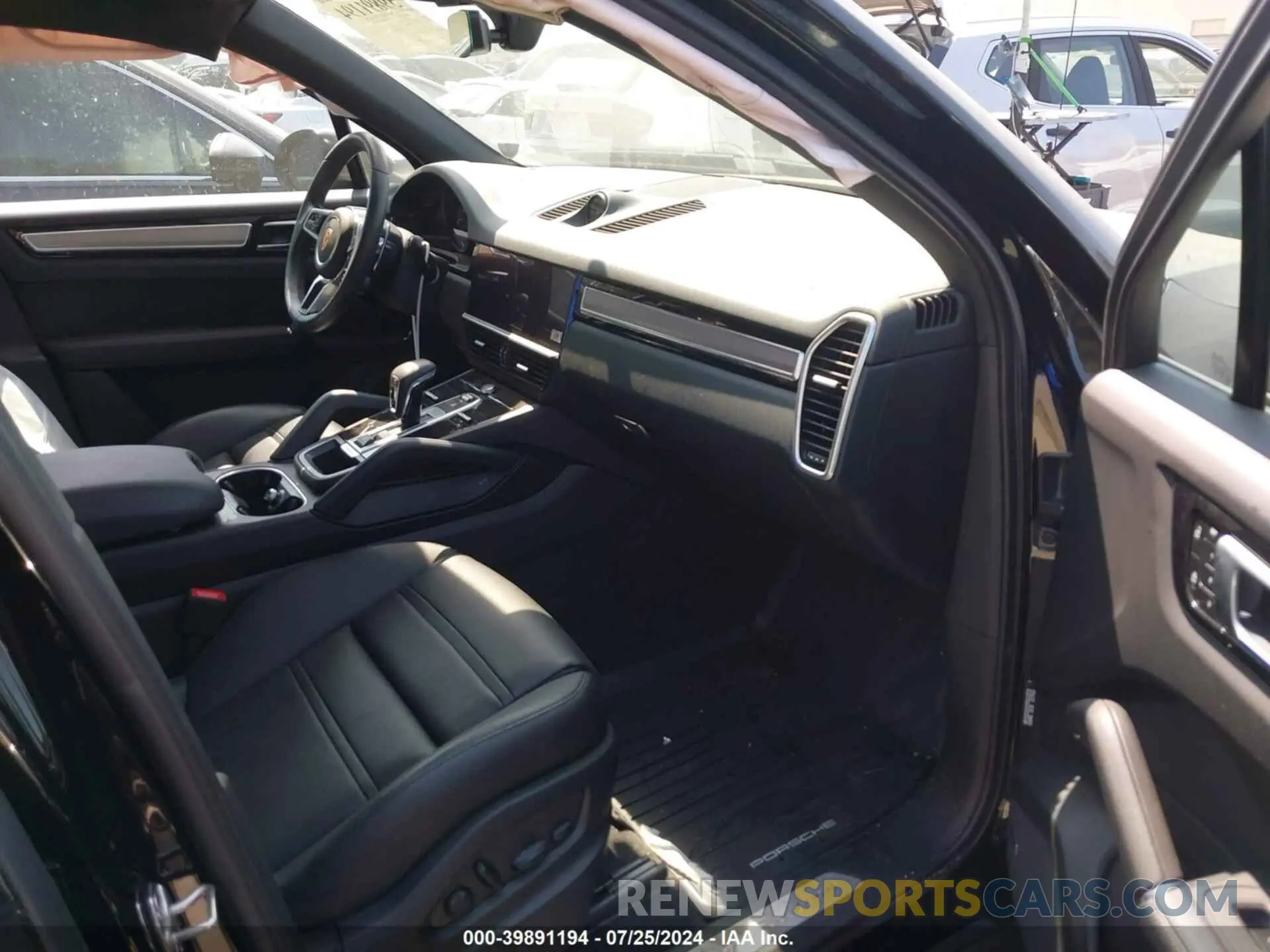 5 Photograph of a damaged car WP1AE2AY1PDA12570 PORSCHE CAYENNE E-HYBRID 2023