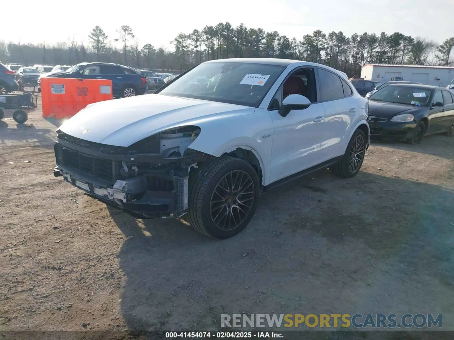 2 Photograph of a damaged car WP1BE2AY7LDA55244 PORSCHE CAYENNE E-HYBRID COUPE 2020
