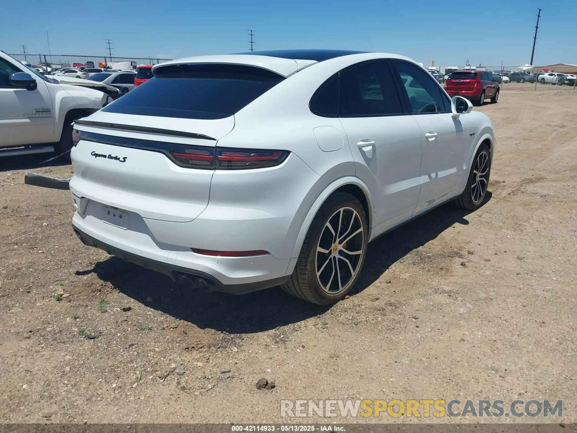 4 Photograph of a damaged car WP1BH2AY9LDA68083 PORSCHE CAYENNE E-HYBRID COUPE 2020