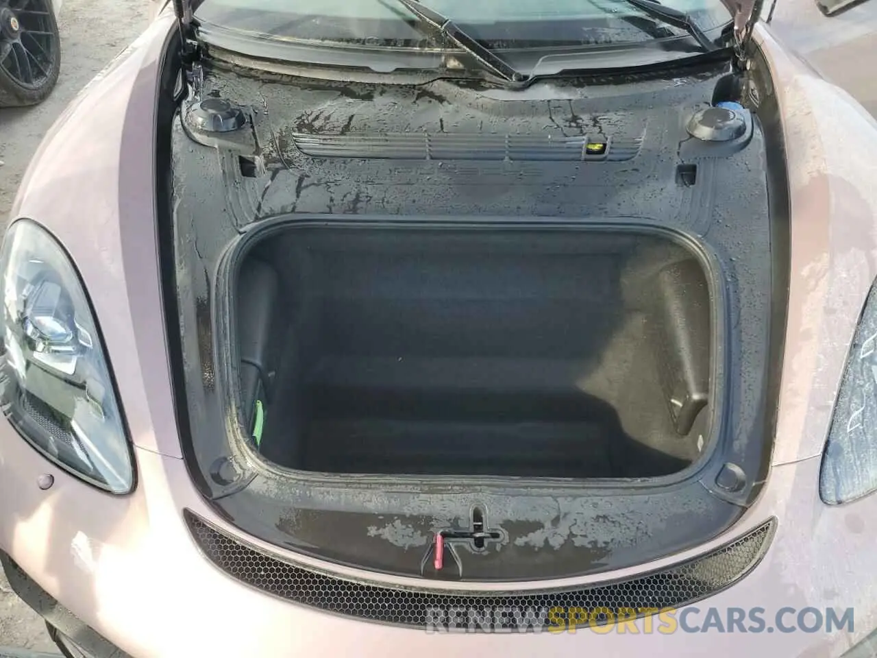 11 Photograph of a damaged car WP0AC2A8XNS275706 PORSCHE CAYMAN 2022