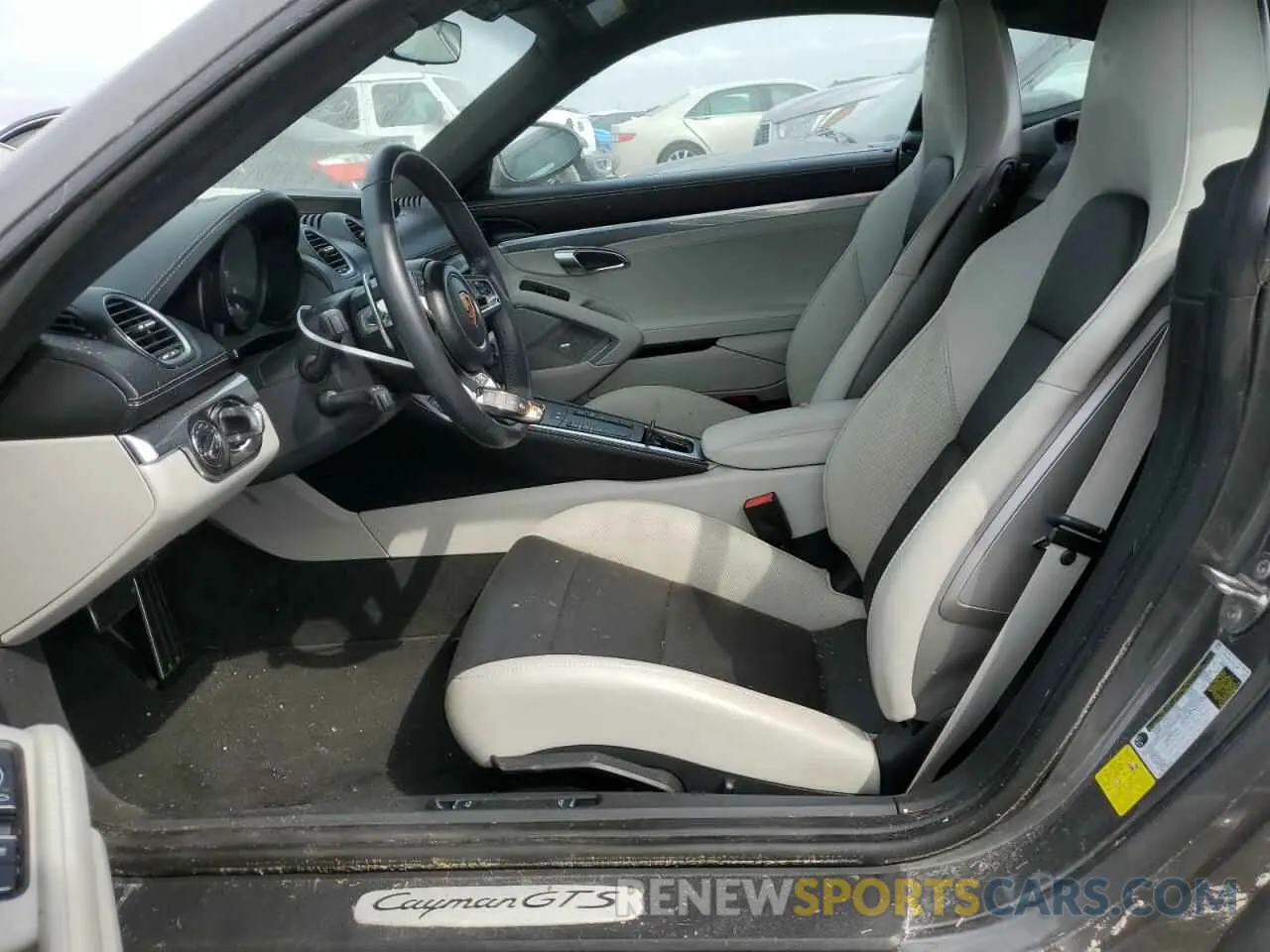 7 Photograph of a damaged car WP0AD2A8XNS268199 PORSCHE CAYMAN 2022