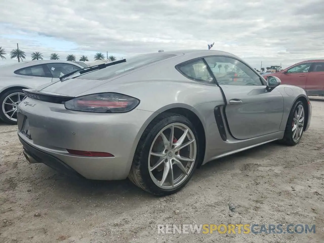 3 Photograph of a damaged car WP0AB2A88RK264406 PORSCHE CAYMAN 2024