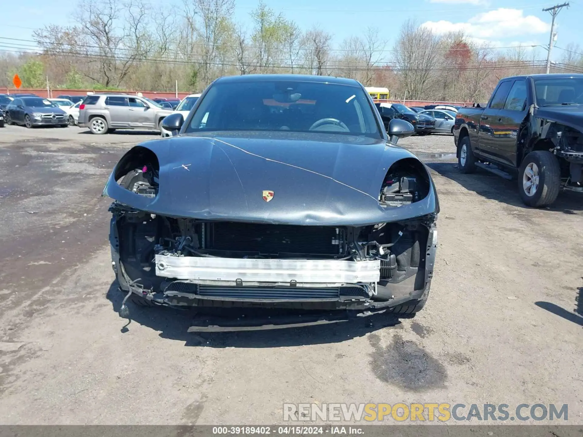 12 Photograph of a damaged car WP1AA2A51JLB13977 PORSCHE MACAN 2018