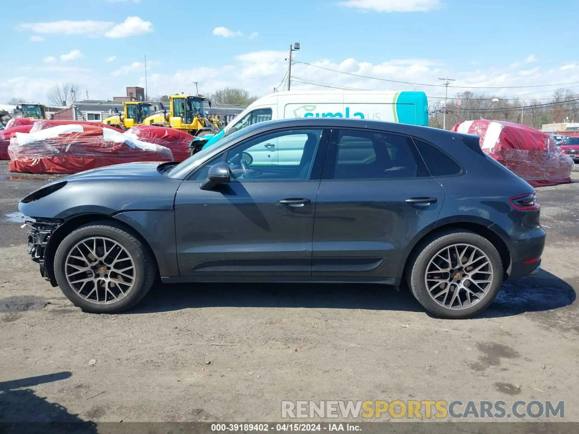 14 Photograph of a damaged car WP1AA2A51JLB13977 PORSCHE MACAN 2018