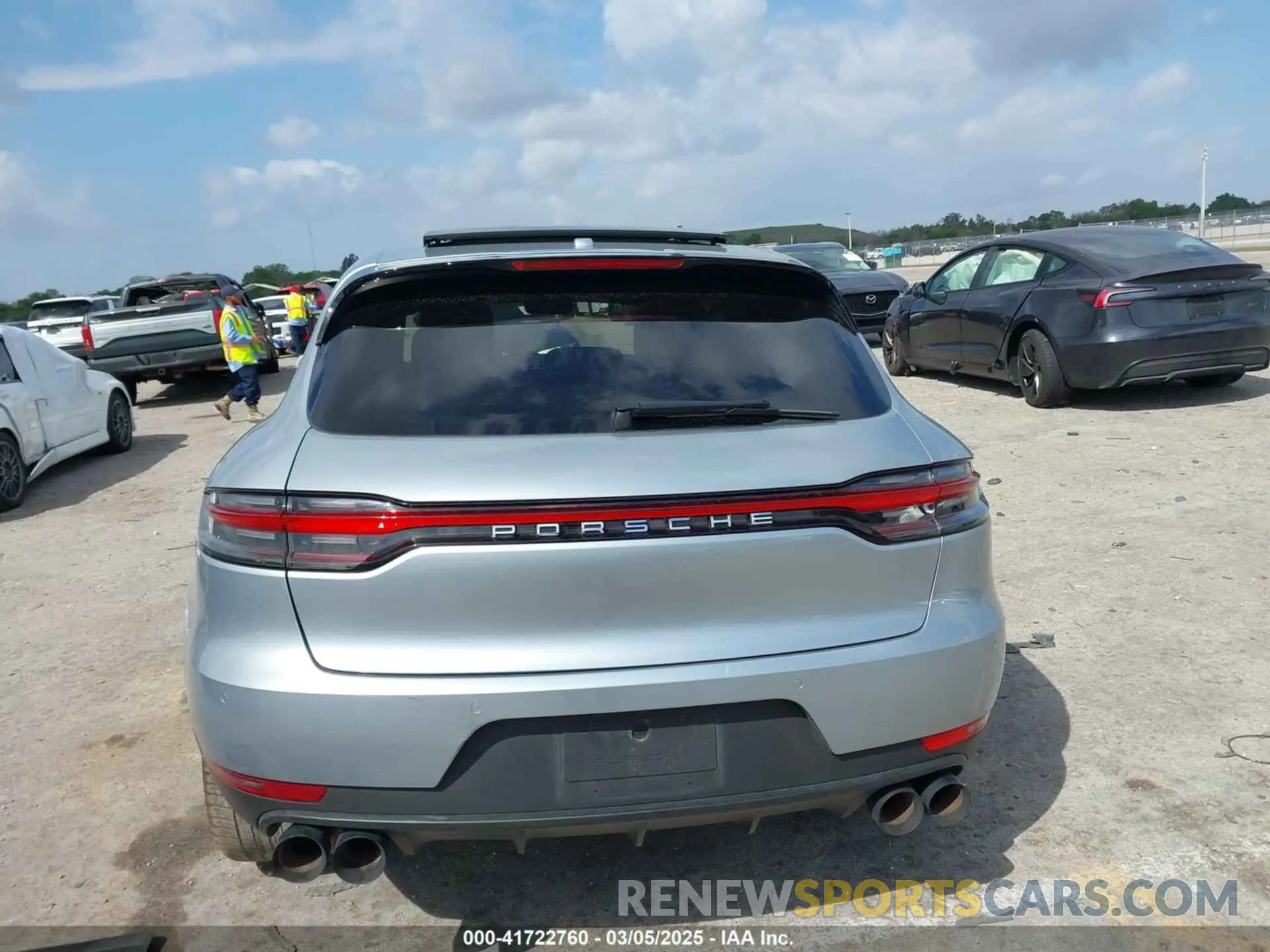 15 Фотография поврежденного автомобиля WP1AA2A51KLB02169 PORSCHE MACAN 2019