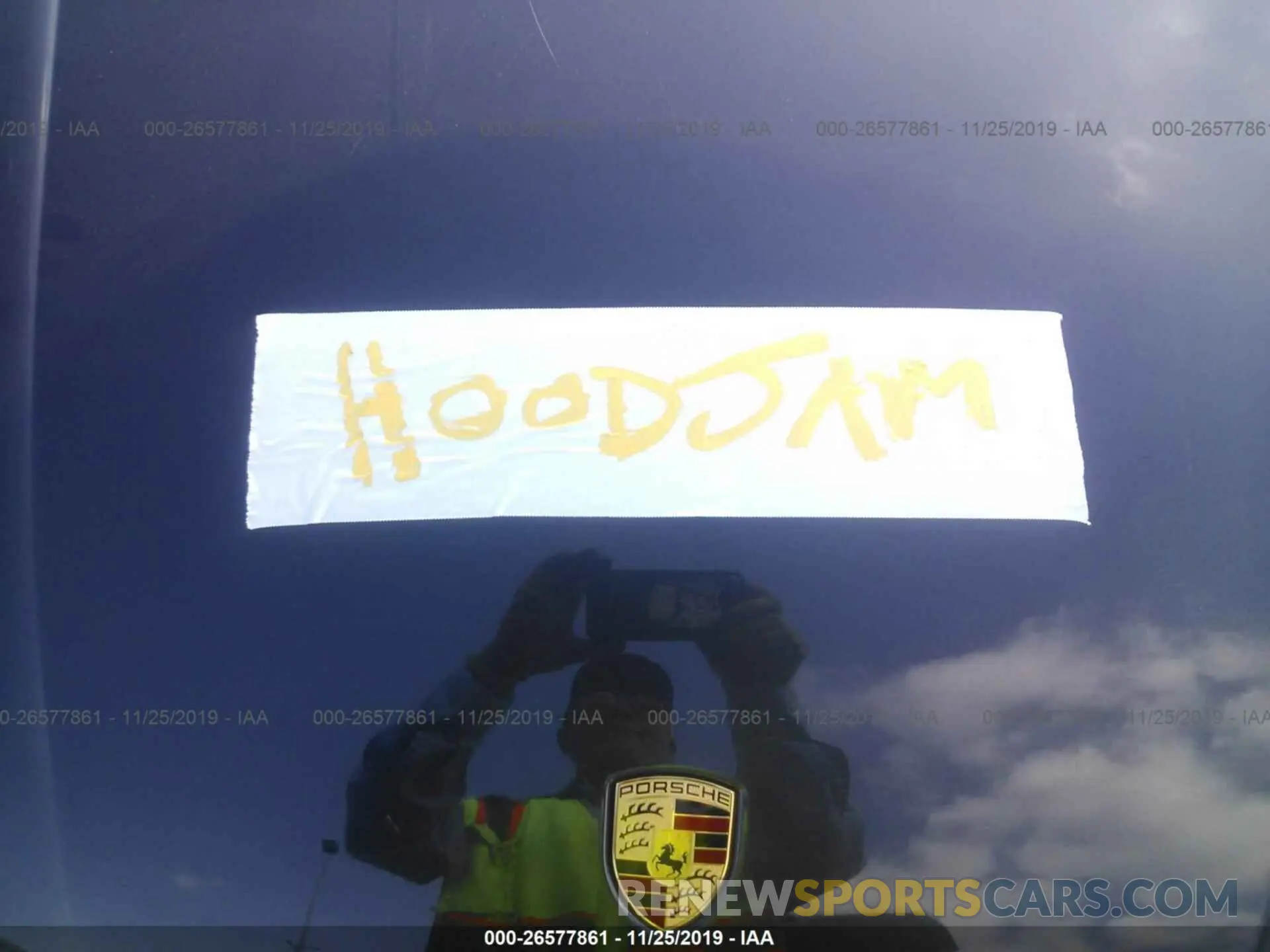 10 Photograph of a damaged car WP1AA2A53KLB01492 PORSCHE MACAN 2019