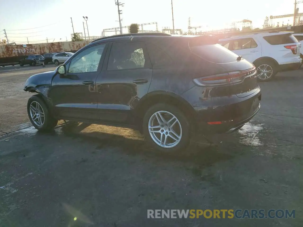 2 Photograph of a damaged car WP1AA2A53KLB07096 PORSCHE MACAN 2019