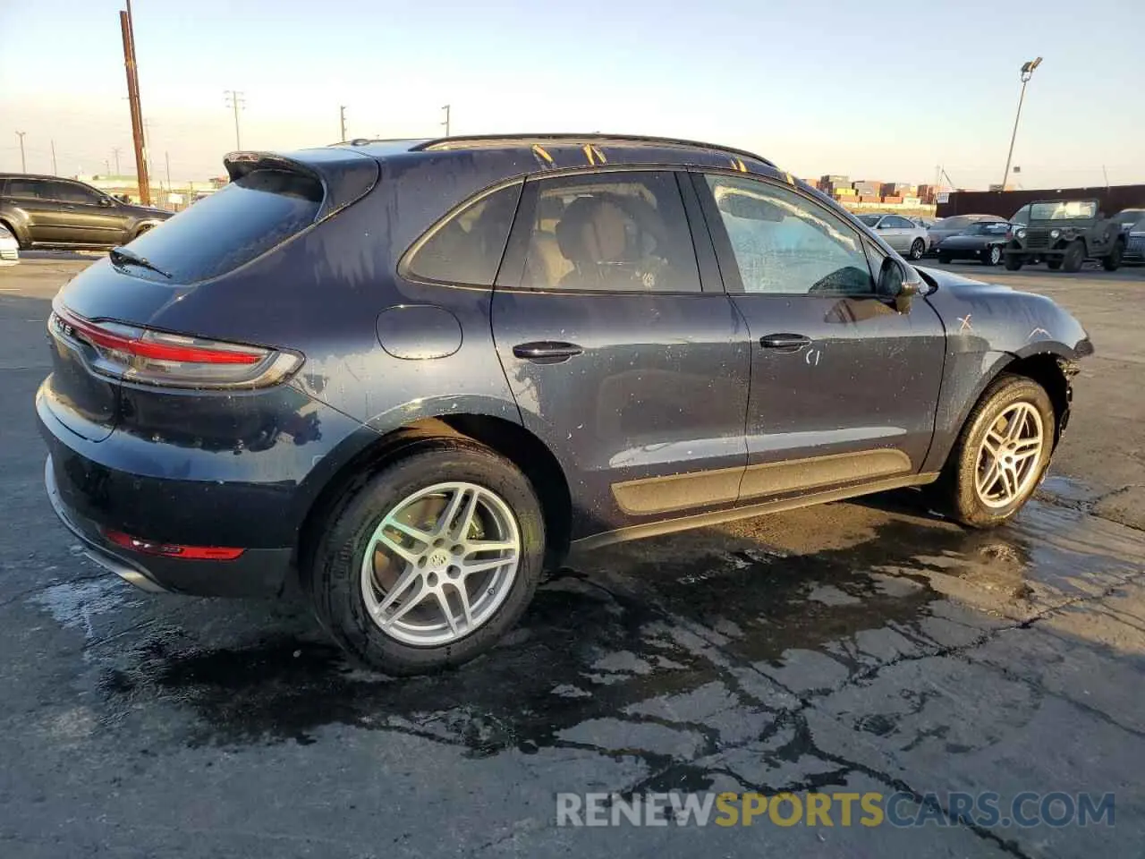 3 Photograph of a damaged car WP1AA2A53KLB07096 PORSCHE MACAN 2019