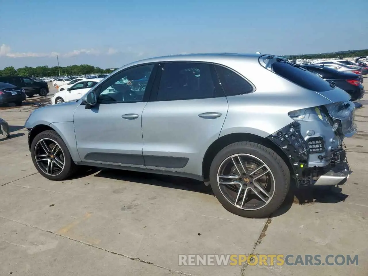 2 Фотография поврежденного автомобиля WP1AA2A53KLB08975 PORSCHE MACAN 2019