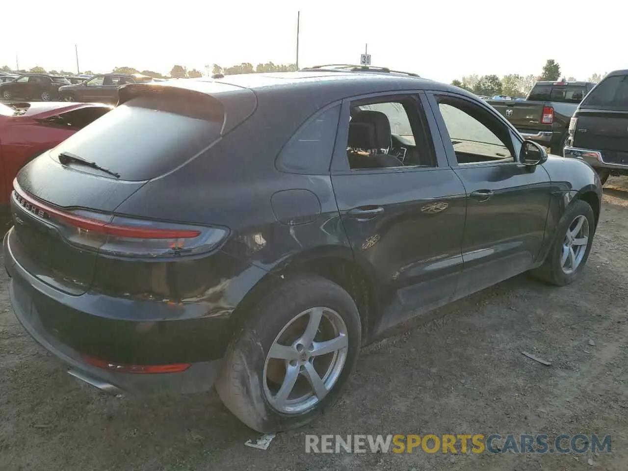 3 Photograph of a damaged car WP1AA2A56KLB04385 PORSCHE MACAN 2019