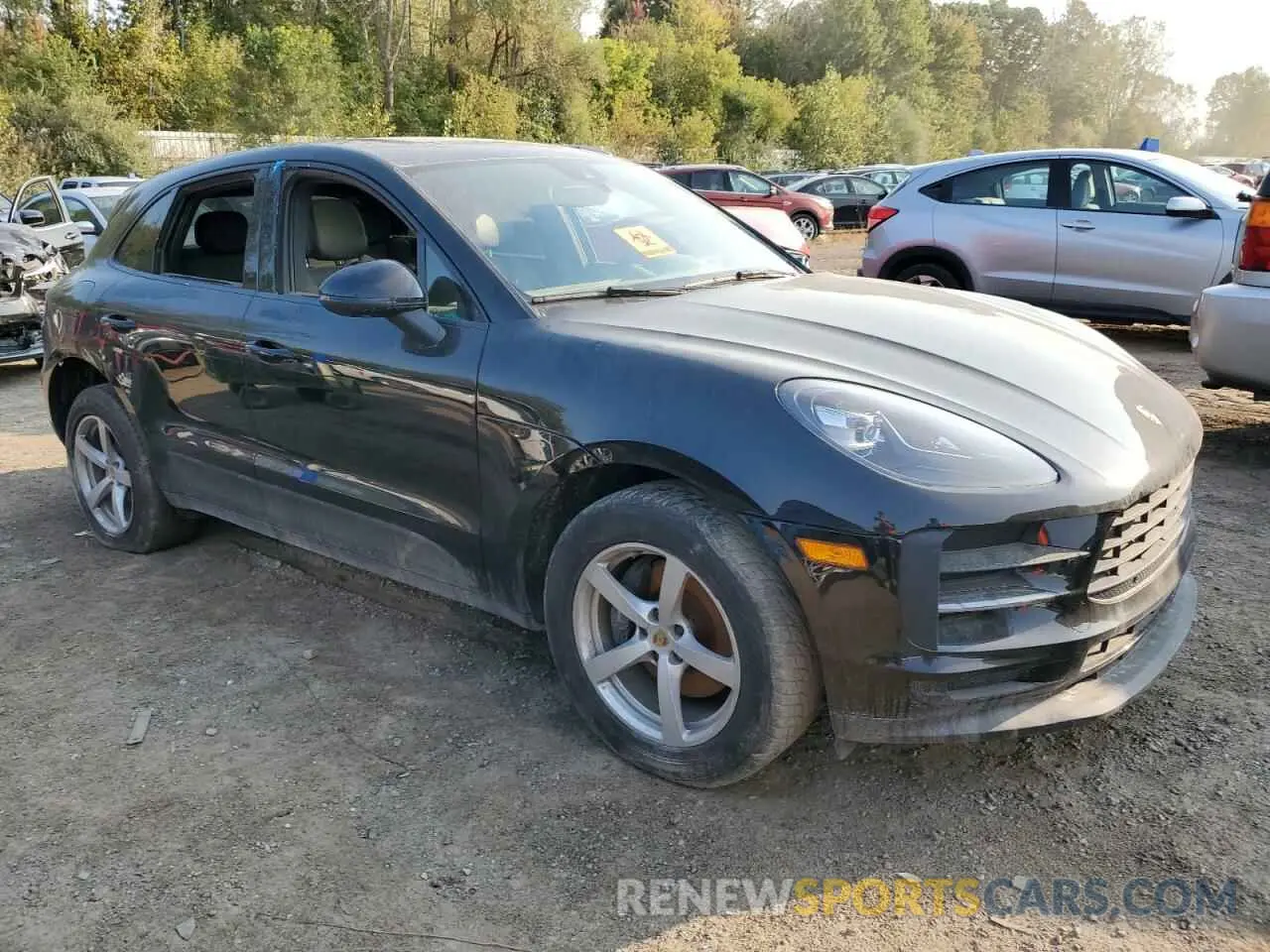 4 Photograph of a damaged car WP1AA2A56KLB04385 PORSCHE MACAN 2019