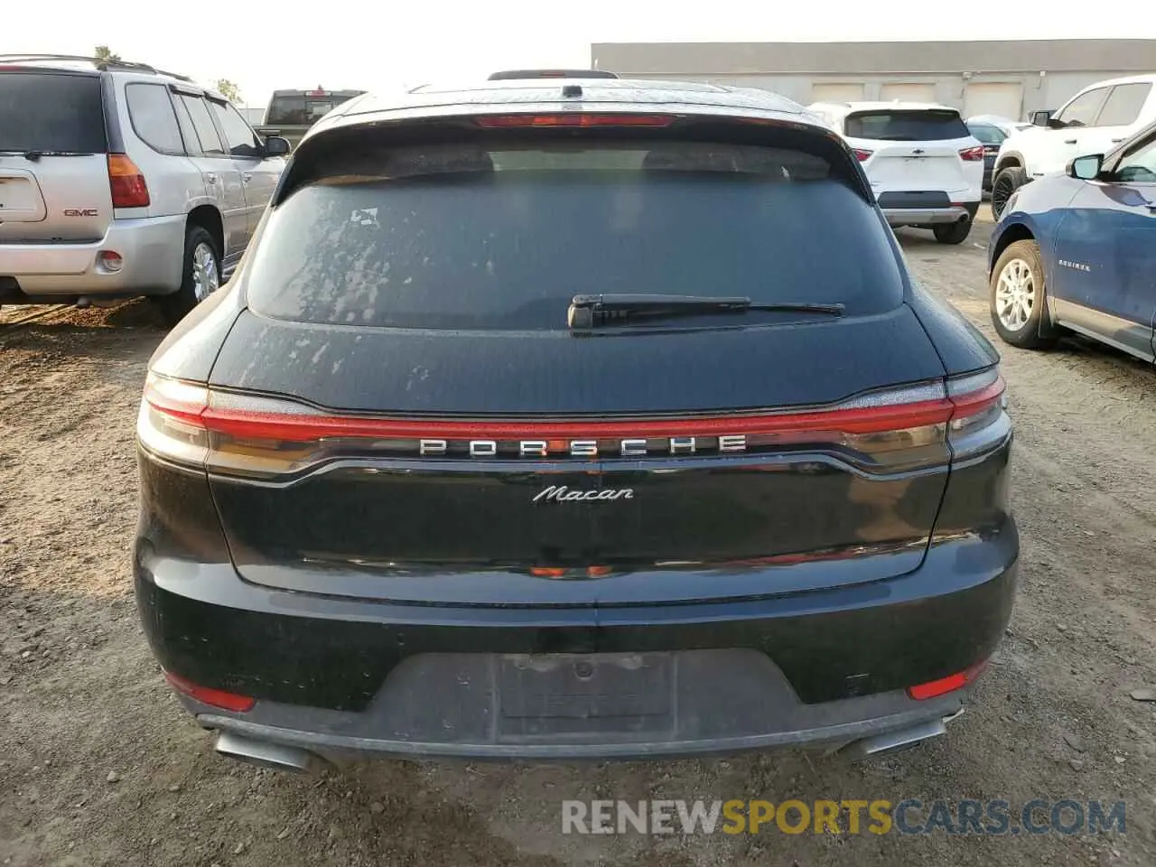 6 Photograph of a damaged car WP1AA2A56KLB04385 PORSCHE MACAN 2019