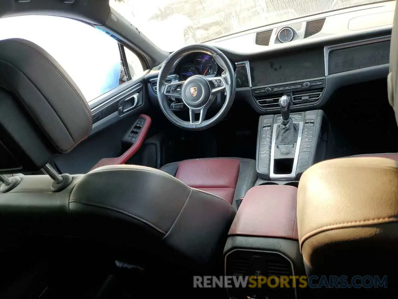 8 Photograph of a damaged car WP1AA2A56KLB04385 PORSCHE MACAN 2019