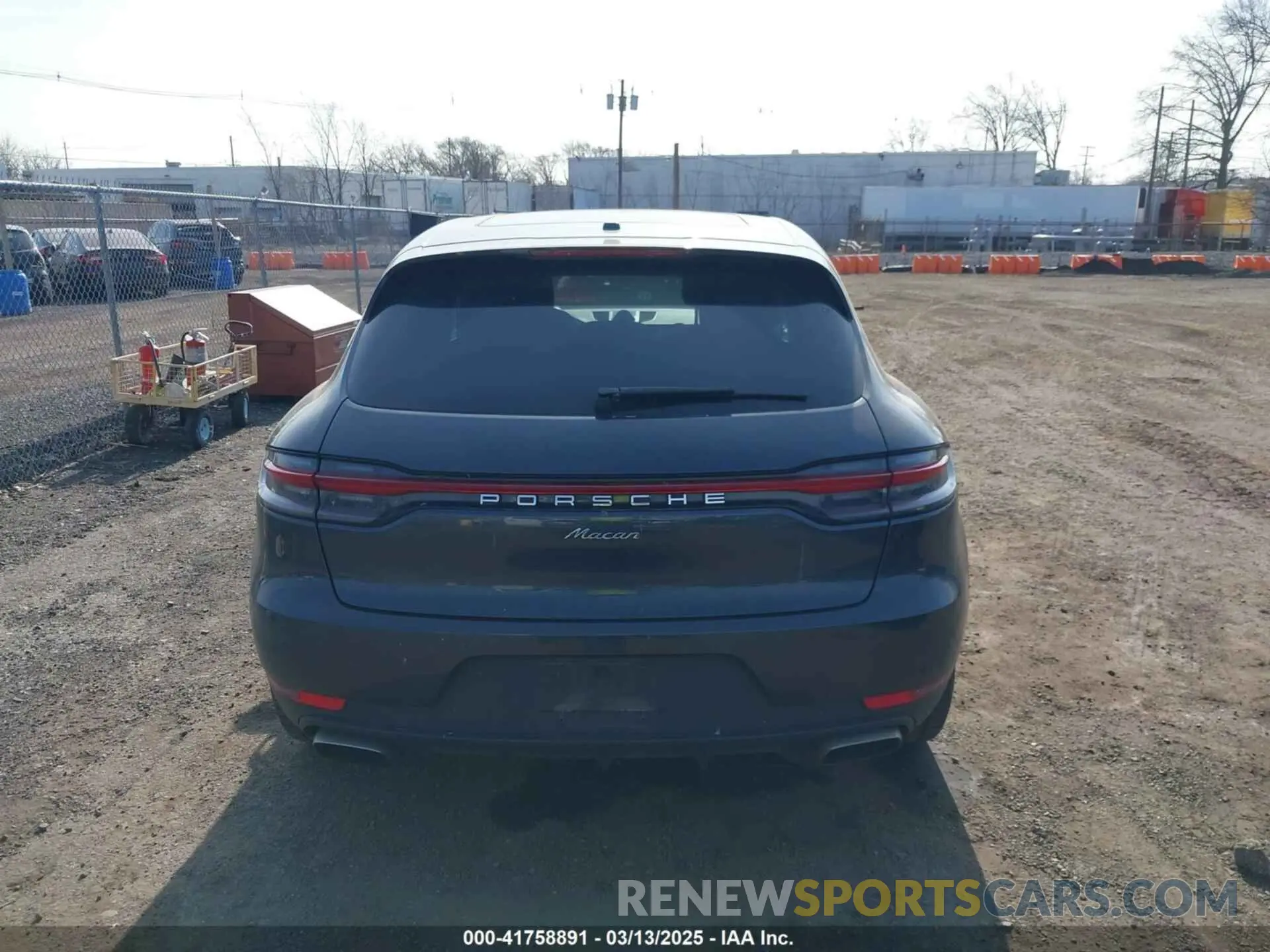 16 Фотография поврежденного автомобиля WP1AA2A56KLB08064 PORSCHE MACAN 2019