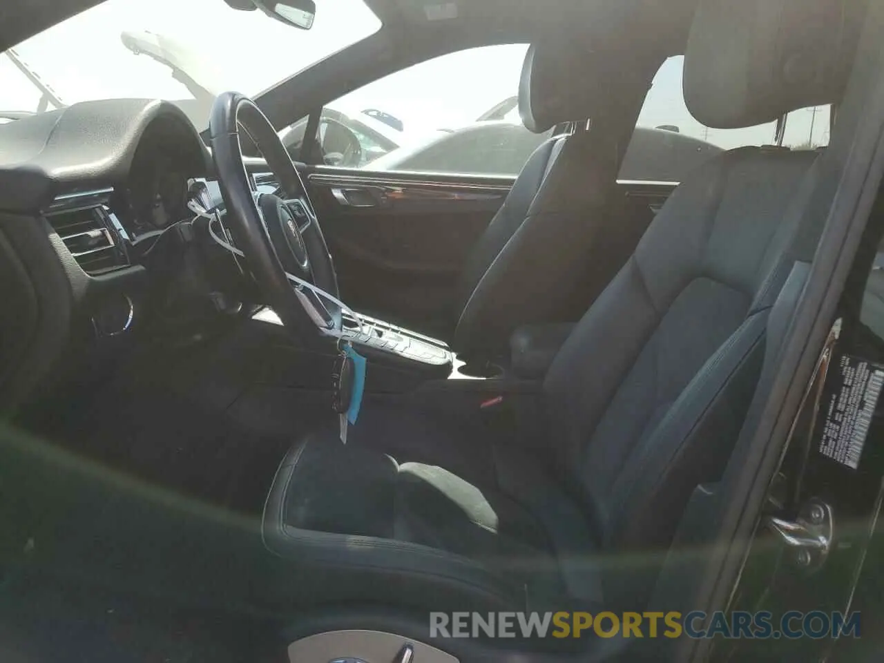 7 Photograph of a damaged car WP1AA2A57KLB00040 PORSCHE MACAN 2019