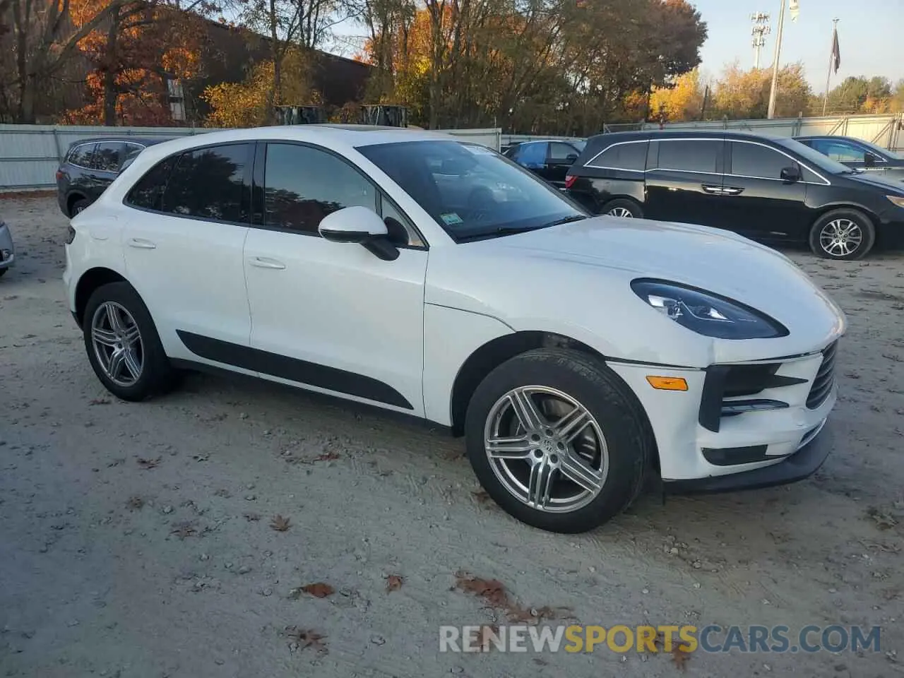4 Фотография поврежденного автомобиля WP1AA2A57KLB03116 PORSCHE MACAN 2019