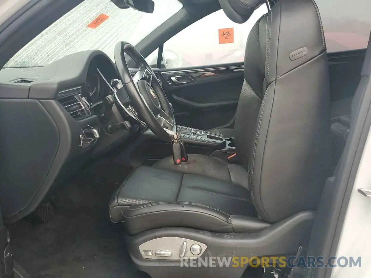 7 Photograph of a damaged car WP1AA2A57KLB09322 PORSCHE MACAN 2019