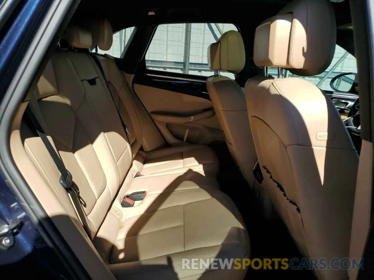 11 Фотография поврежденного автомобиля WP1AA2A58KLB04453 PORSCHE MACAN 2019