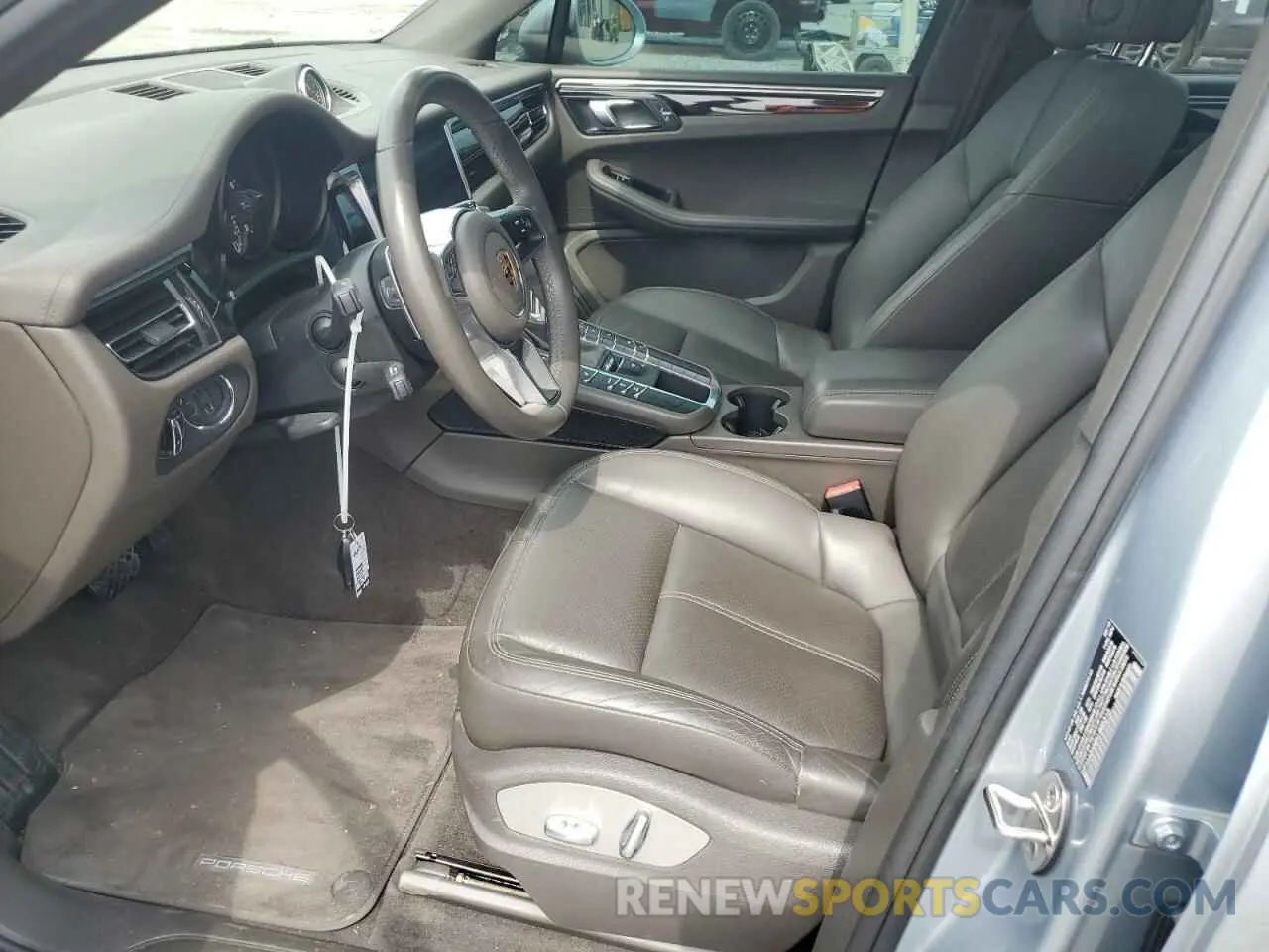 7 Photograph of a damaged car WP1AA2A58KLB05313 PORSCHE MACAN 2019
