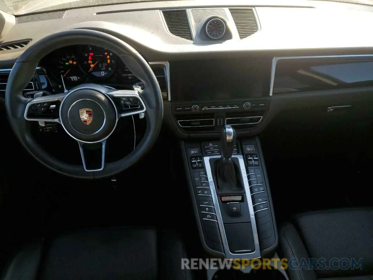 8 Photograph of a damaged car WP1AA2A5XKLB00596 PORSCHE MACAN 2019