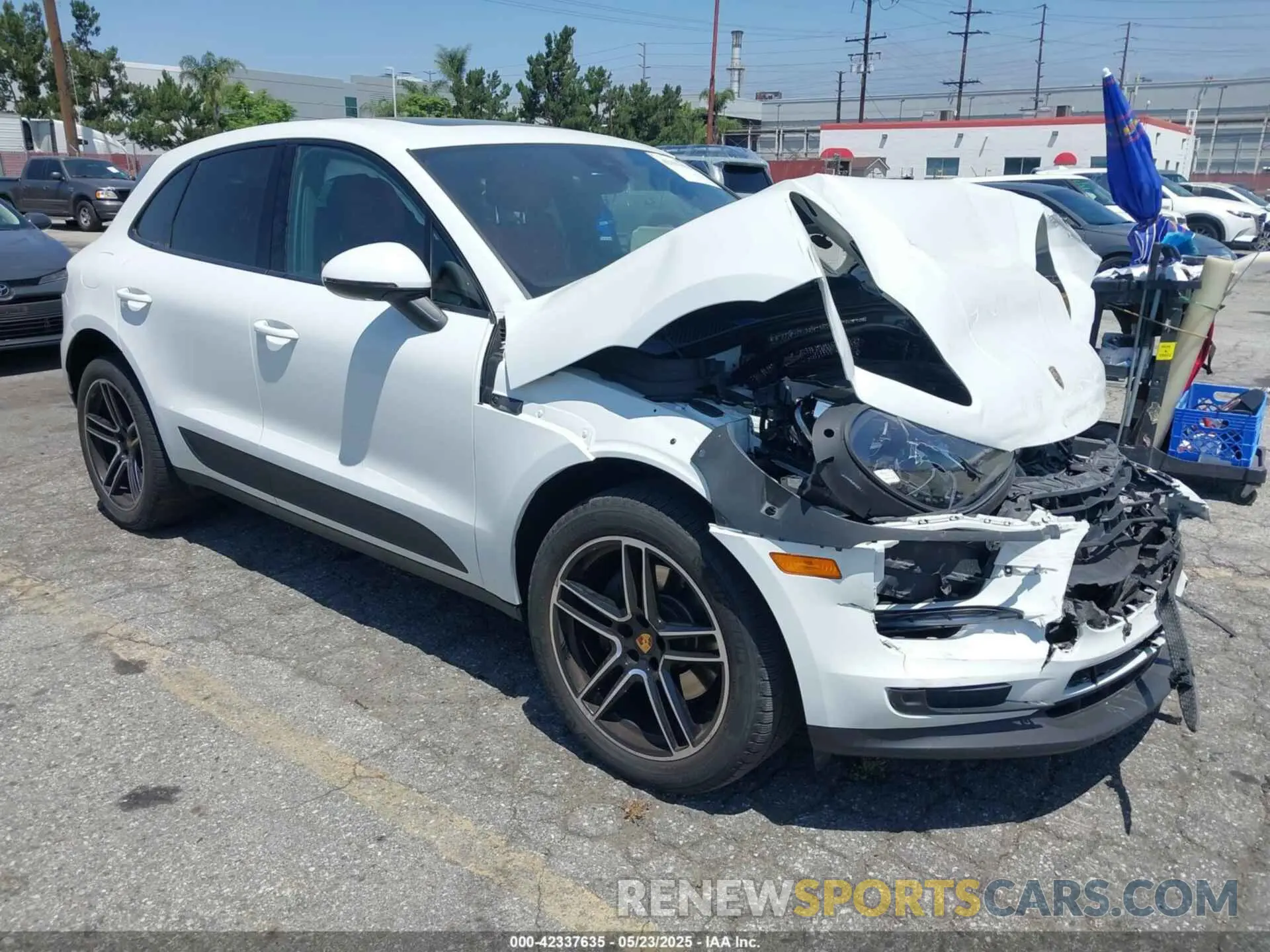 1 Photograph of a damaged car WP1AA2A5XKLB07595 PORSCHE MACAN 2019