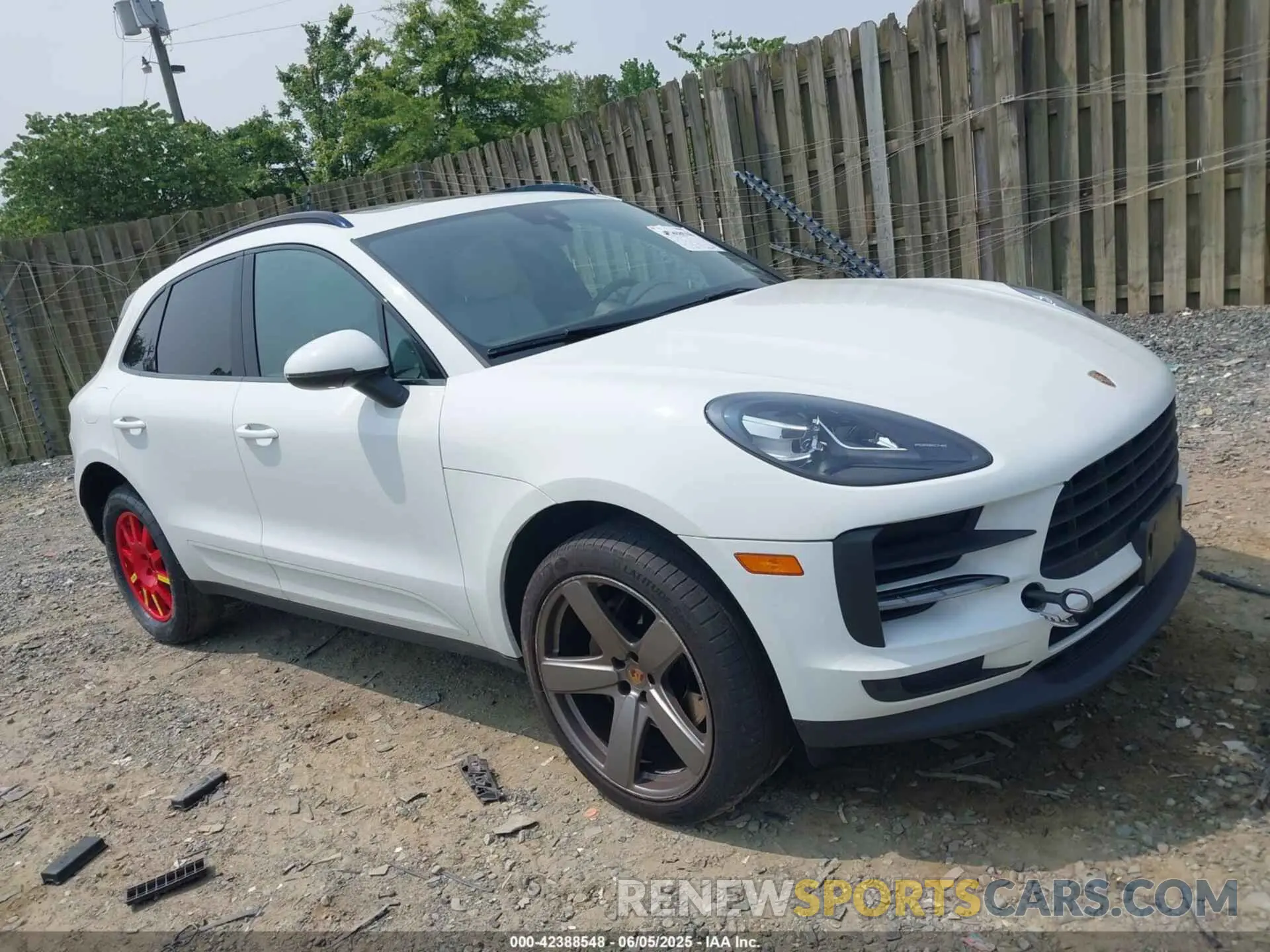 1 Photograph of a damaged car WP1AB2A52KLB32441 PORSCHE MACAN 2019