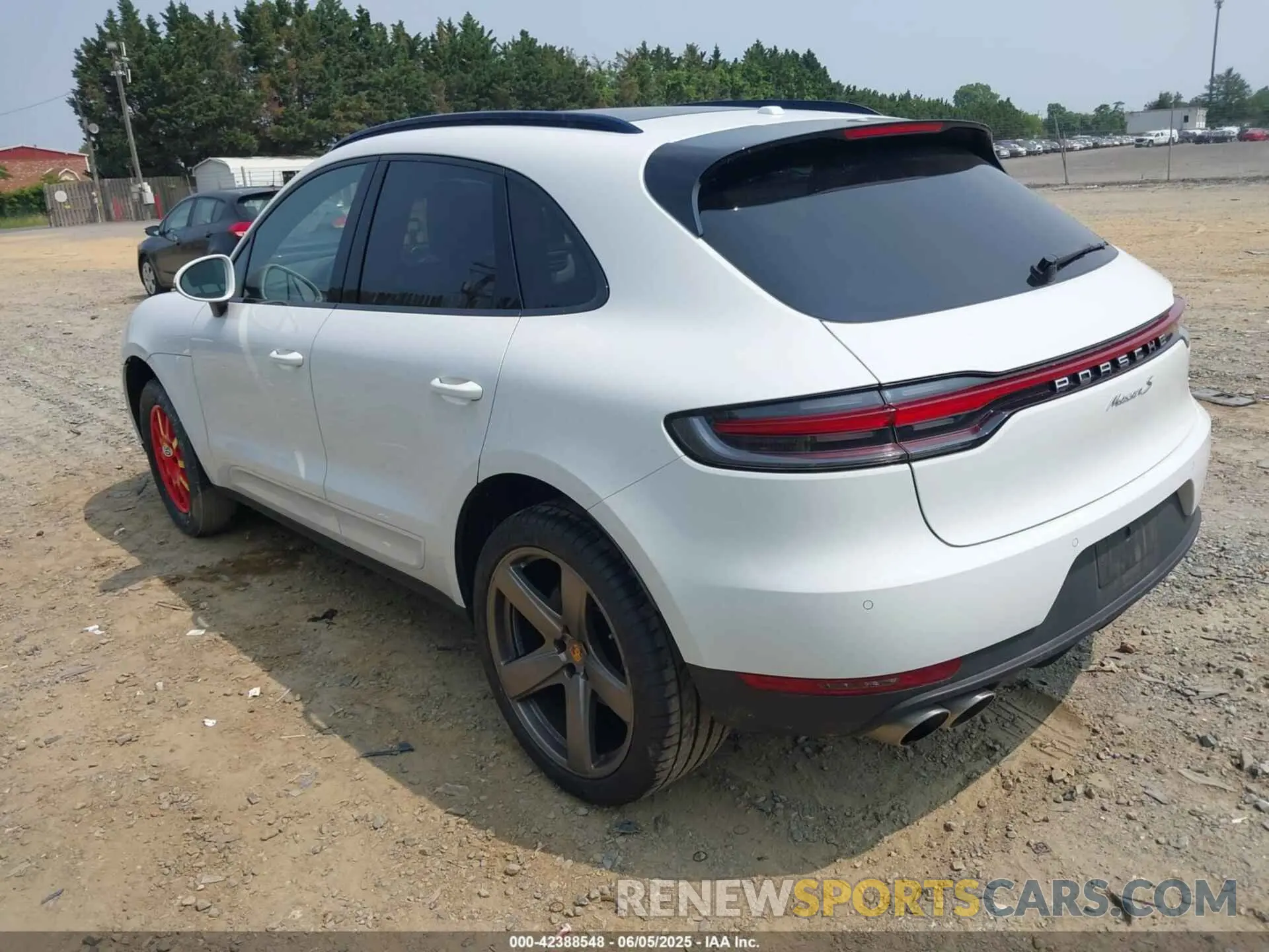 3 Photograph of a damaged car WP1AB2A52KLB32441 PORSCHE MACAN 2019
