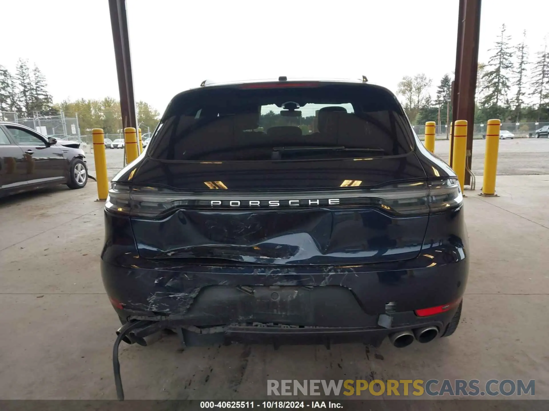 16 Photograph of a damaged car WP1AB2A57KLB33956 PORSCHE MACAN 2019