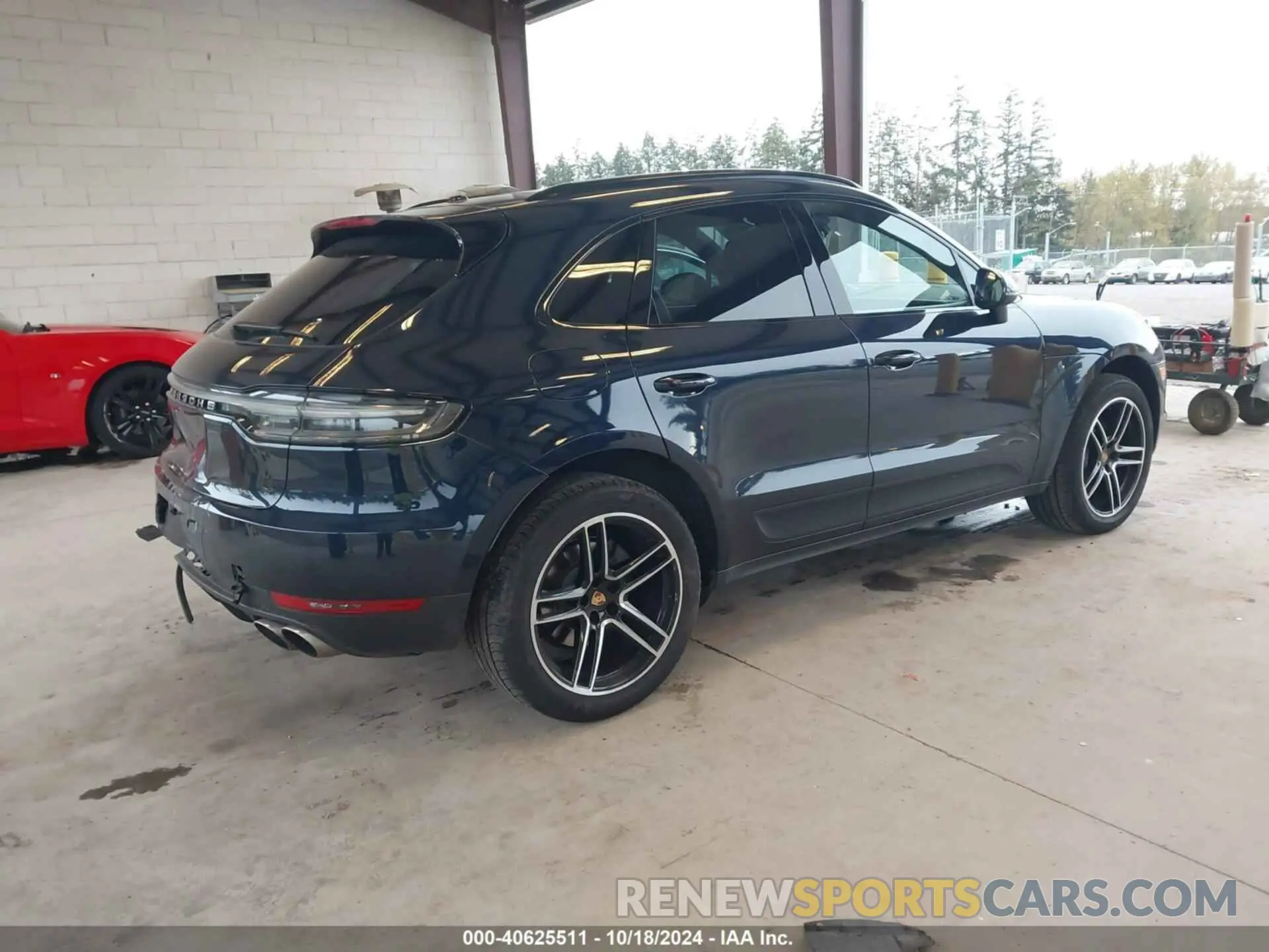 4 Photograph of a damaged car WP1AB2A57KLB33956 PORSCHE MACAN 2019