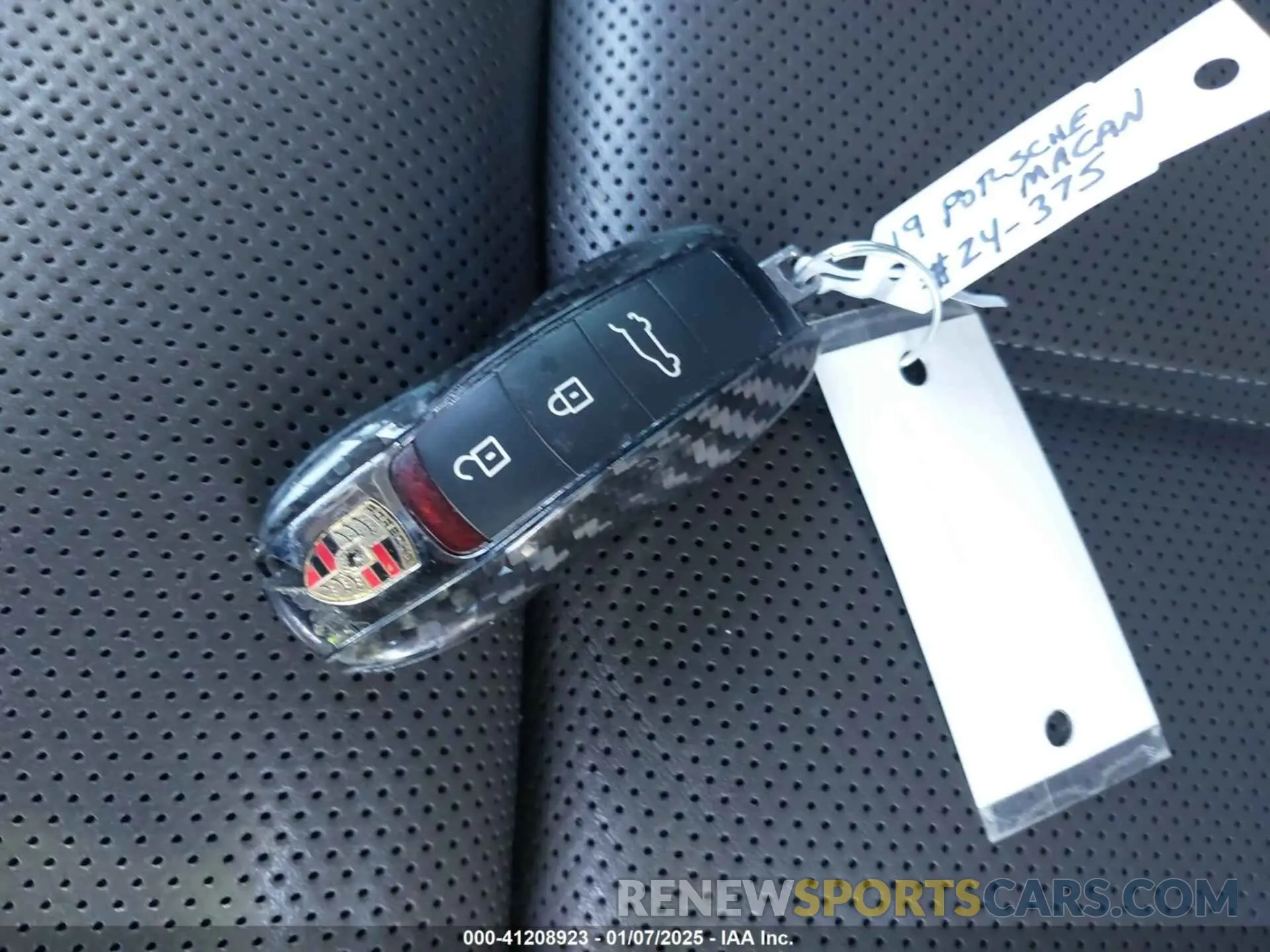 11 Photograph of a damaged car WP1AB2A59KLB30783 PORSCHE MACAN 2019