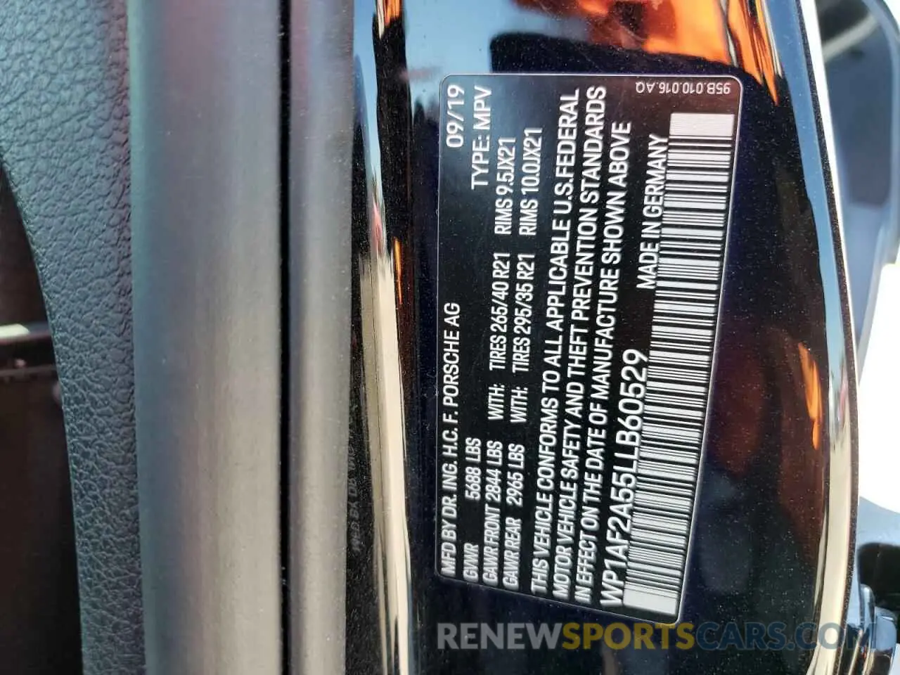 13 Photograph of a damaged car WP1AF2A55LLB60529 PORSCHE MACAN 2019