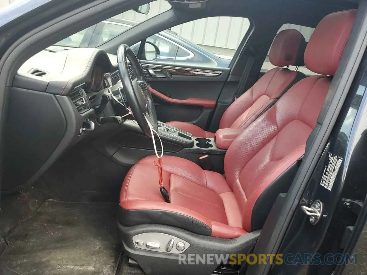 7 Photograph of a damaged car WP1AA2A50LLB01807 PORSCHE MACAN 2020