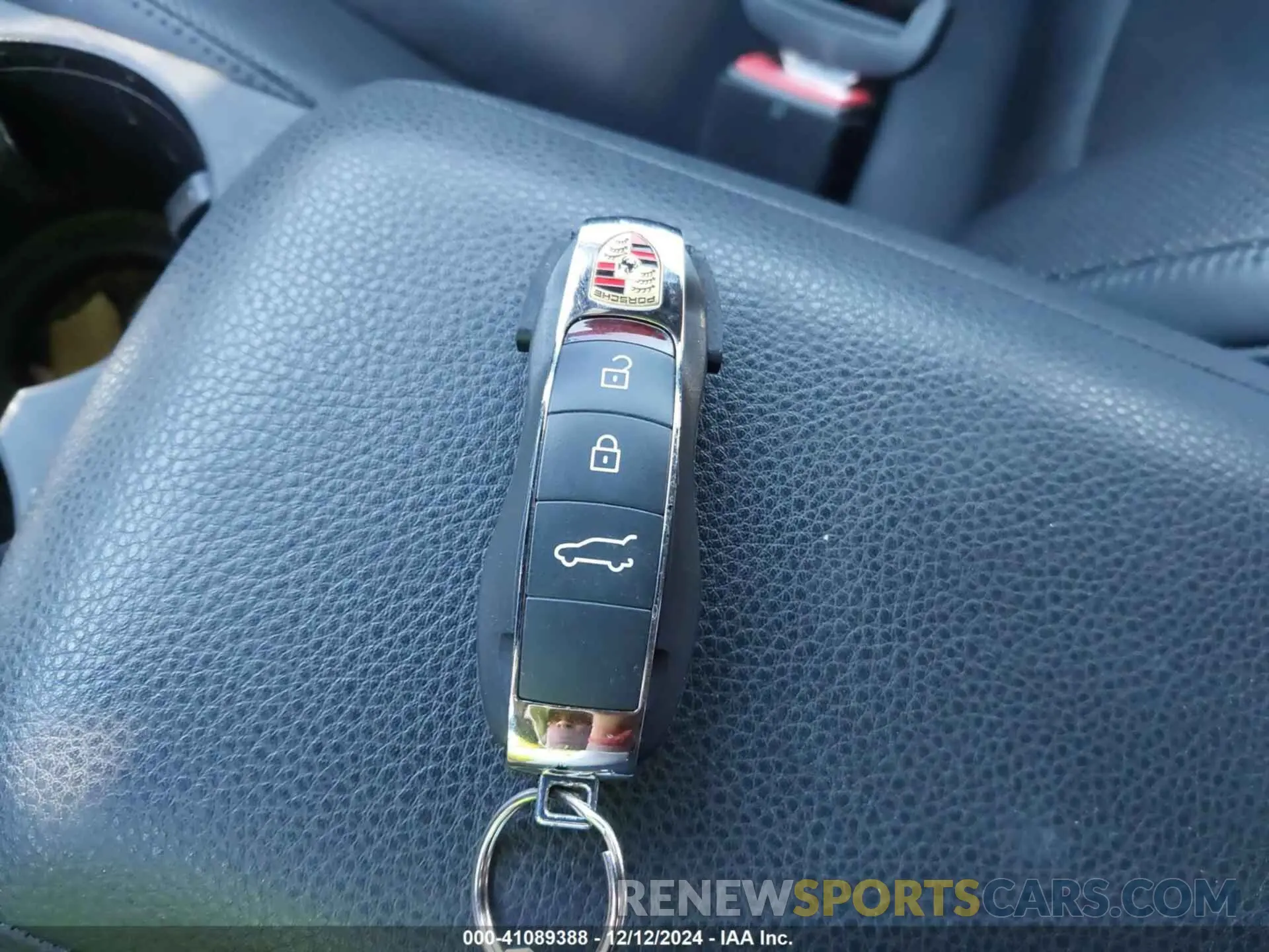 11 Photograph of a damaged car WP1AA2A51LLB02979 PORSCHE MACAN 2020